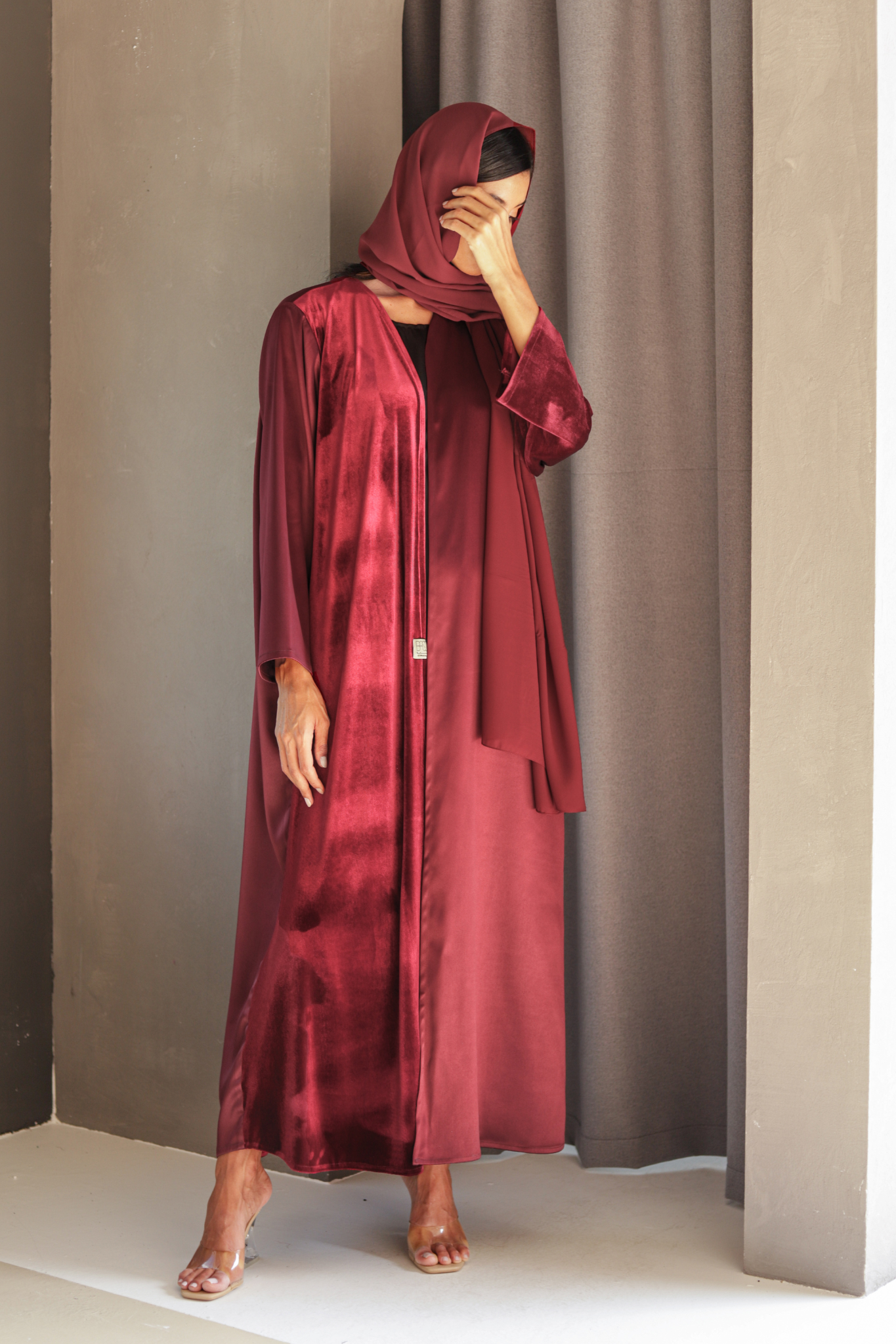 Basic Velvet (Maroon Abaya) - BasicAbaya