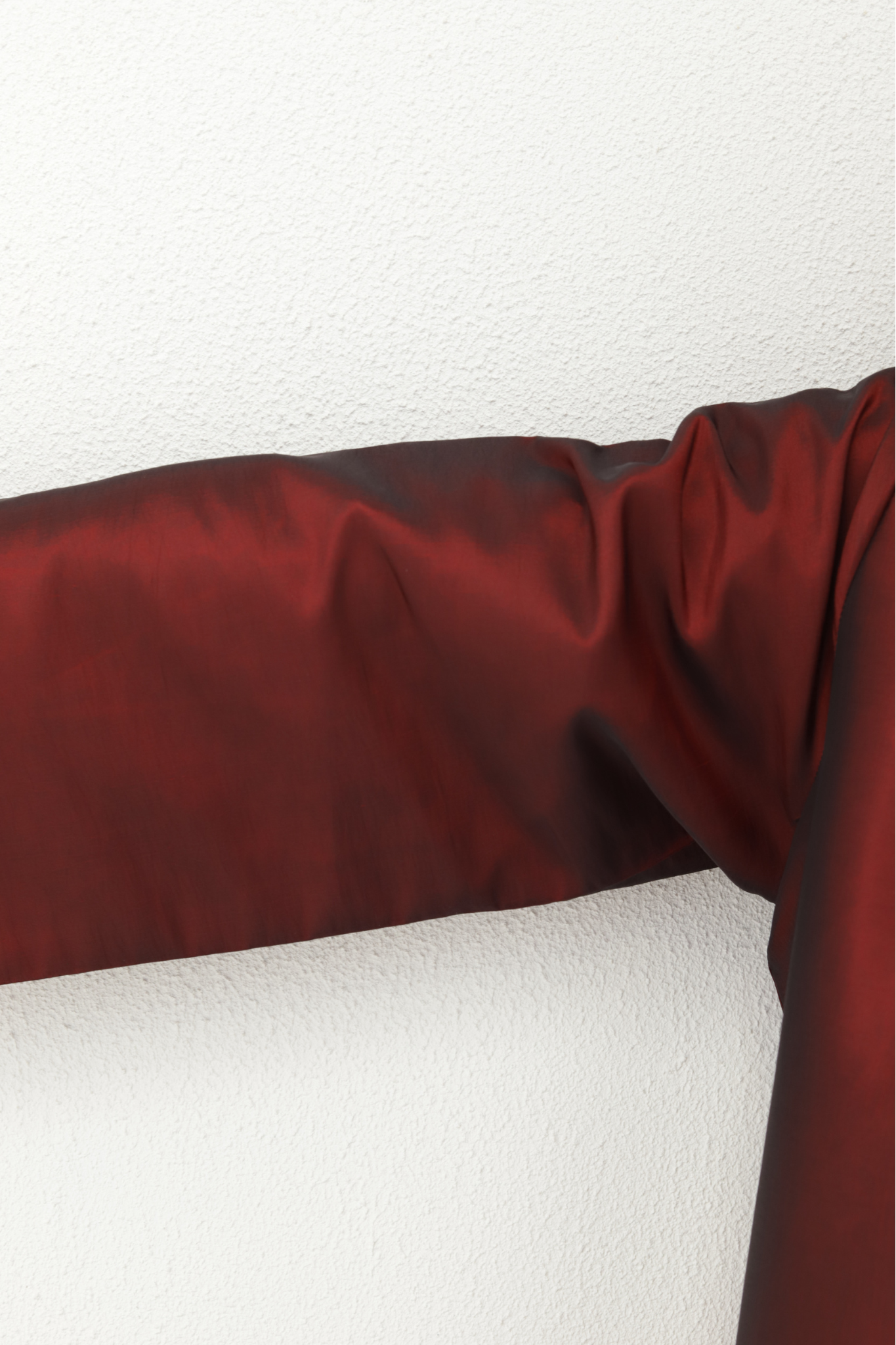 Basic Tie (Maroon Abaya) - BasicAbaya