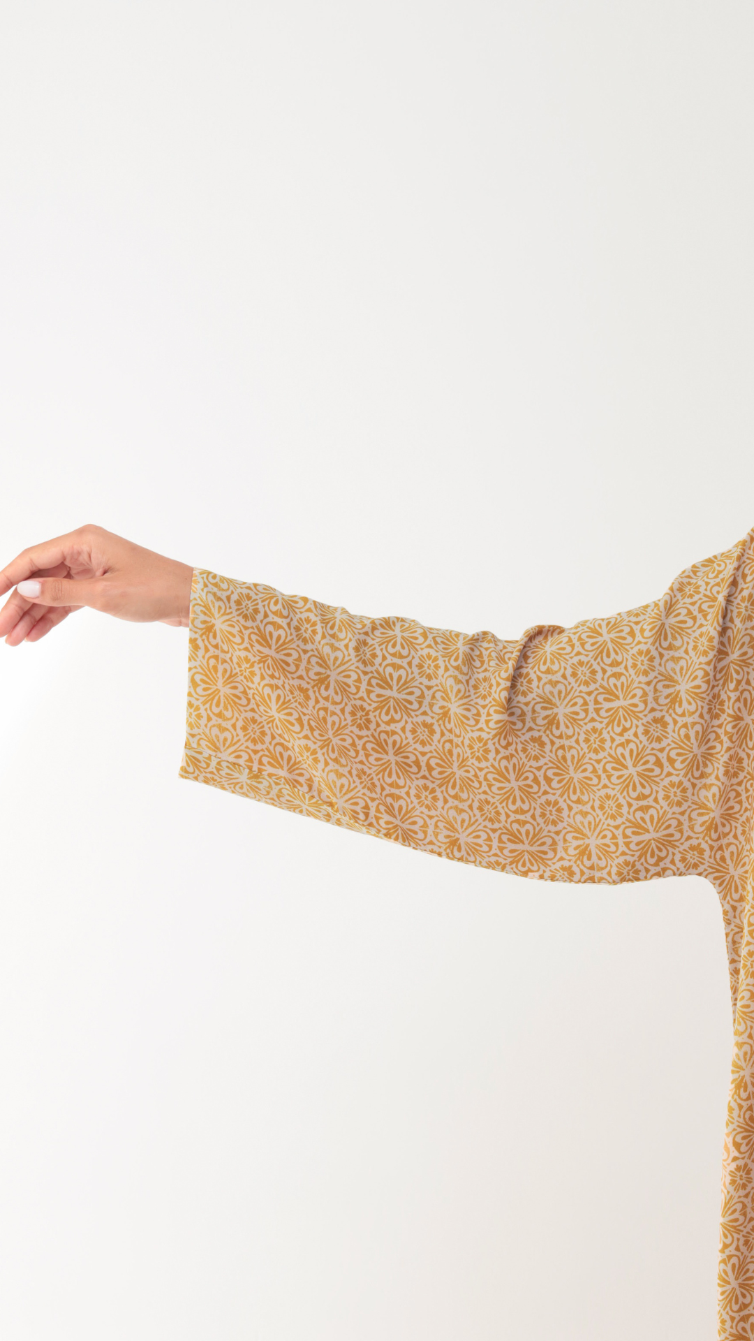 Basic Arabic Prints Reversible ( Yellow Abaya)