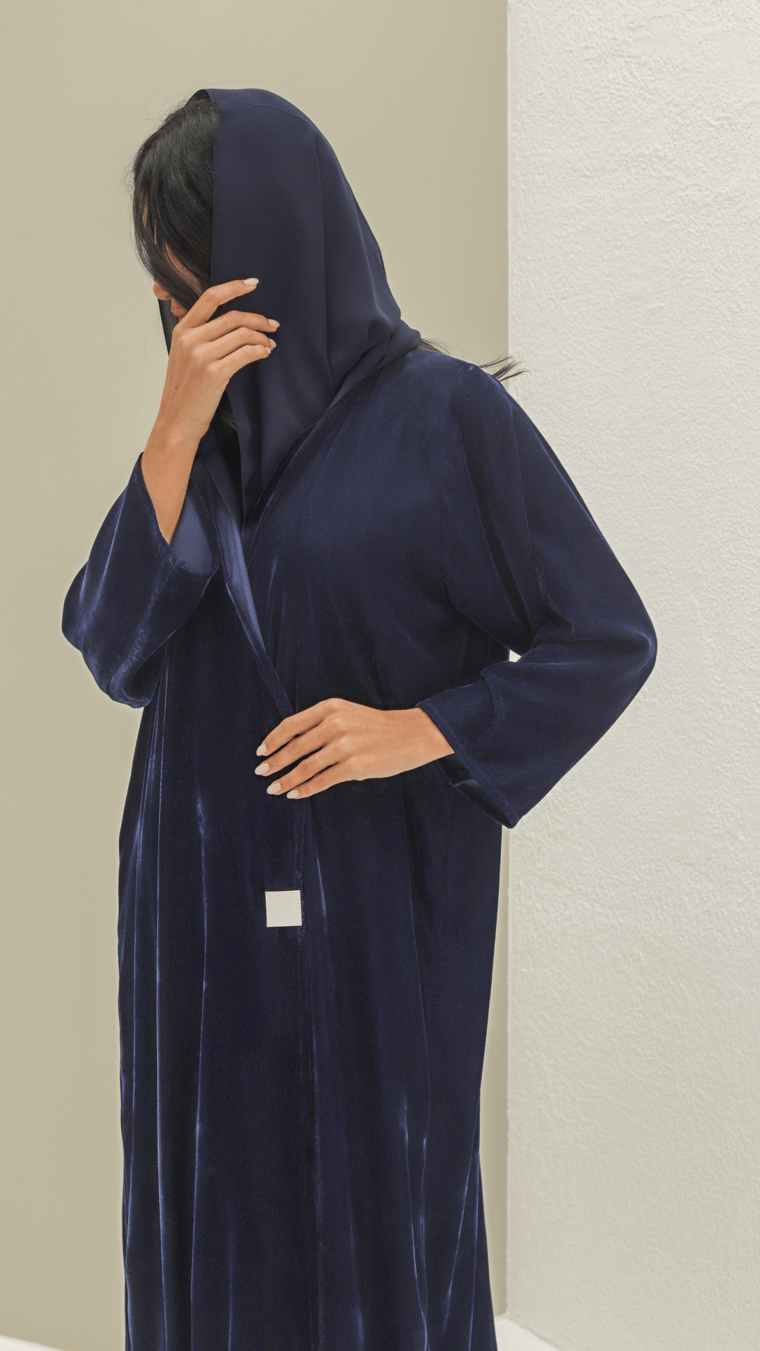 Basic Velvet Winter (Blue Abaya) - BasicAbaya