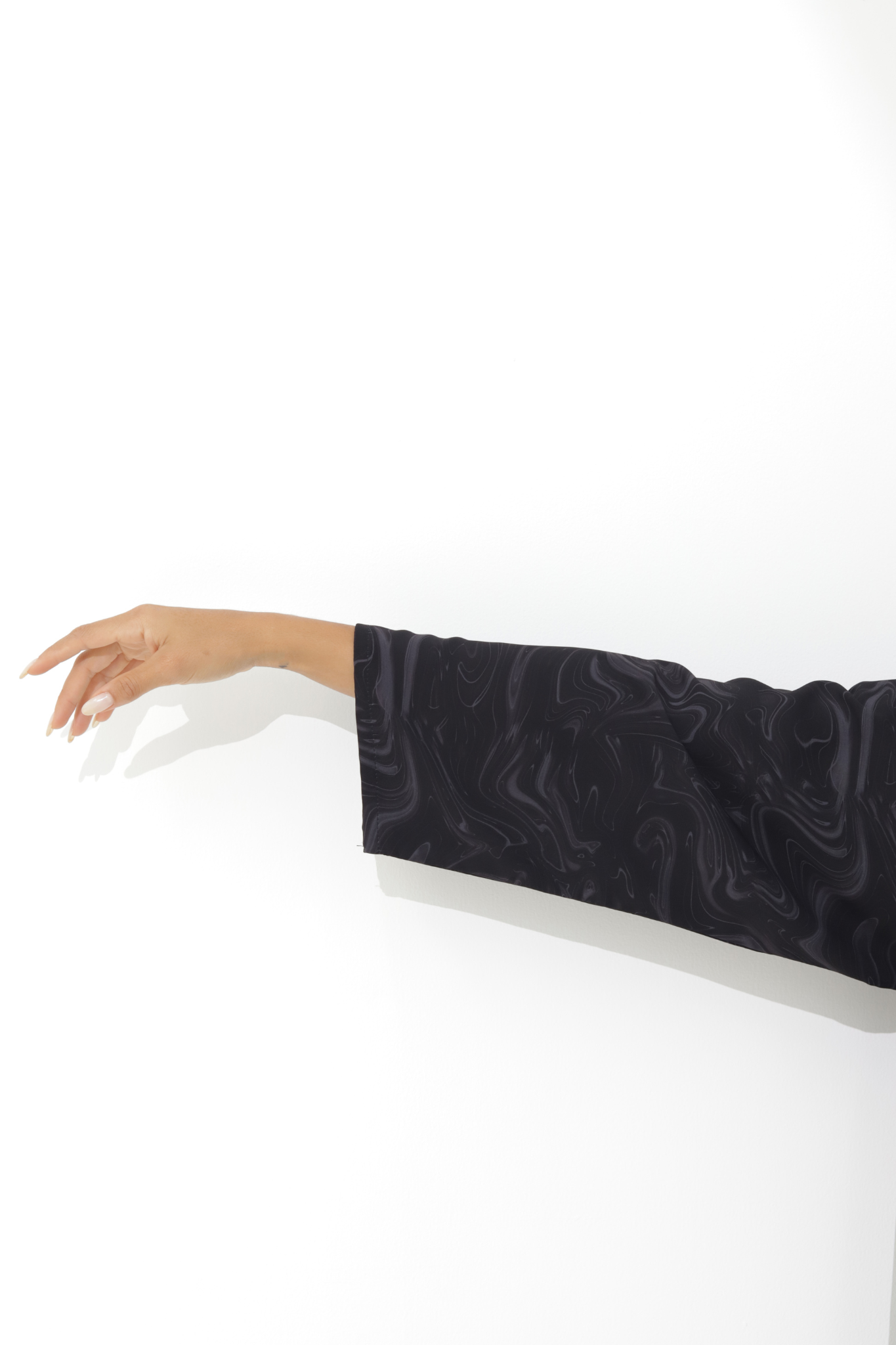 Basic Swirl New (Grey / Black Abaya) - BasicAbaya