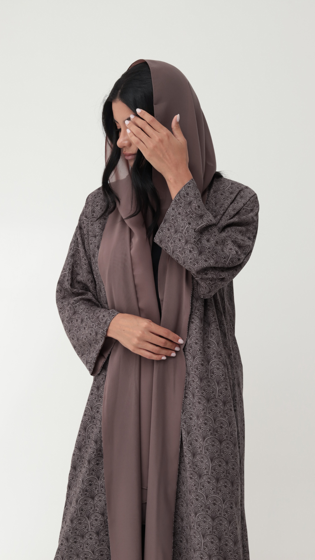 Basic Arabic Prints Reversible ( Brown Abaya)