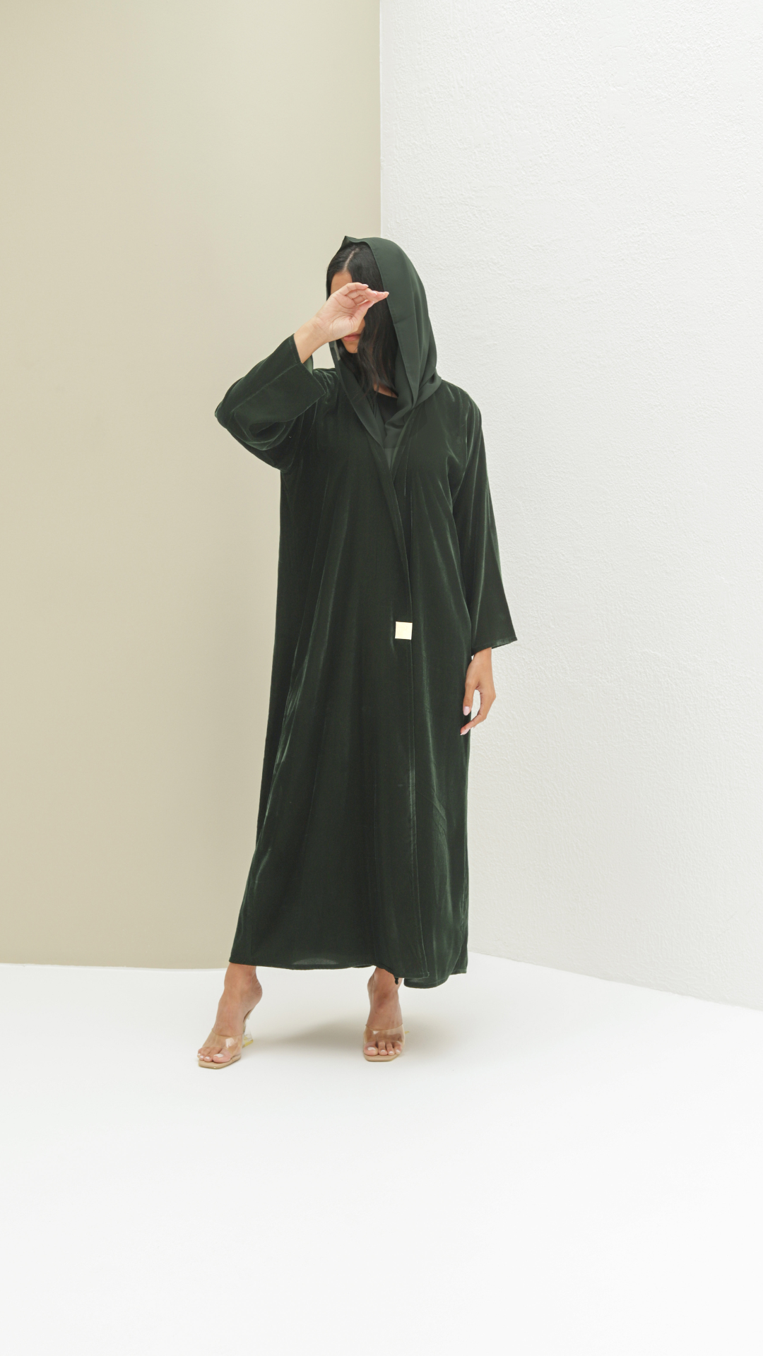 Basic Velvet Winter (Green Abaya) - BasicAbaya