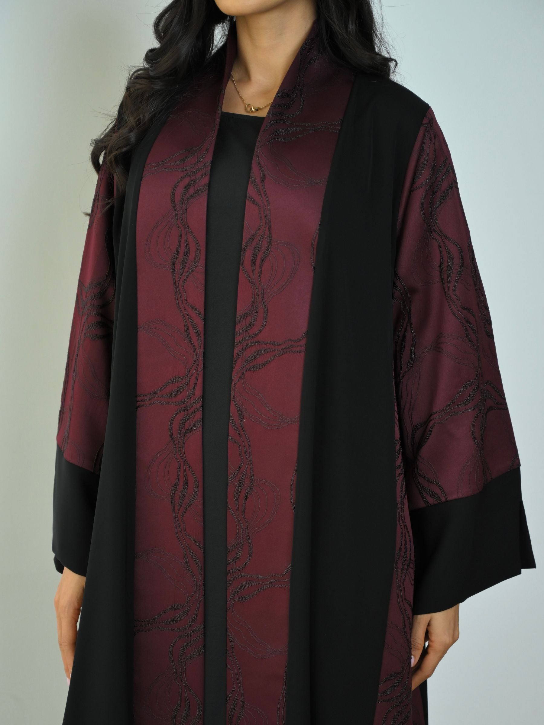 Basic Nada Panel (Black & Maroon Abaya) - BasicAbaya