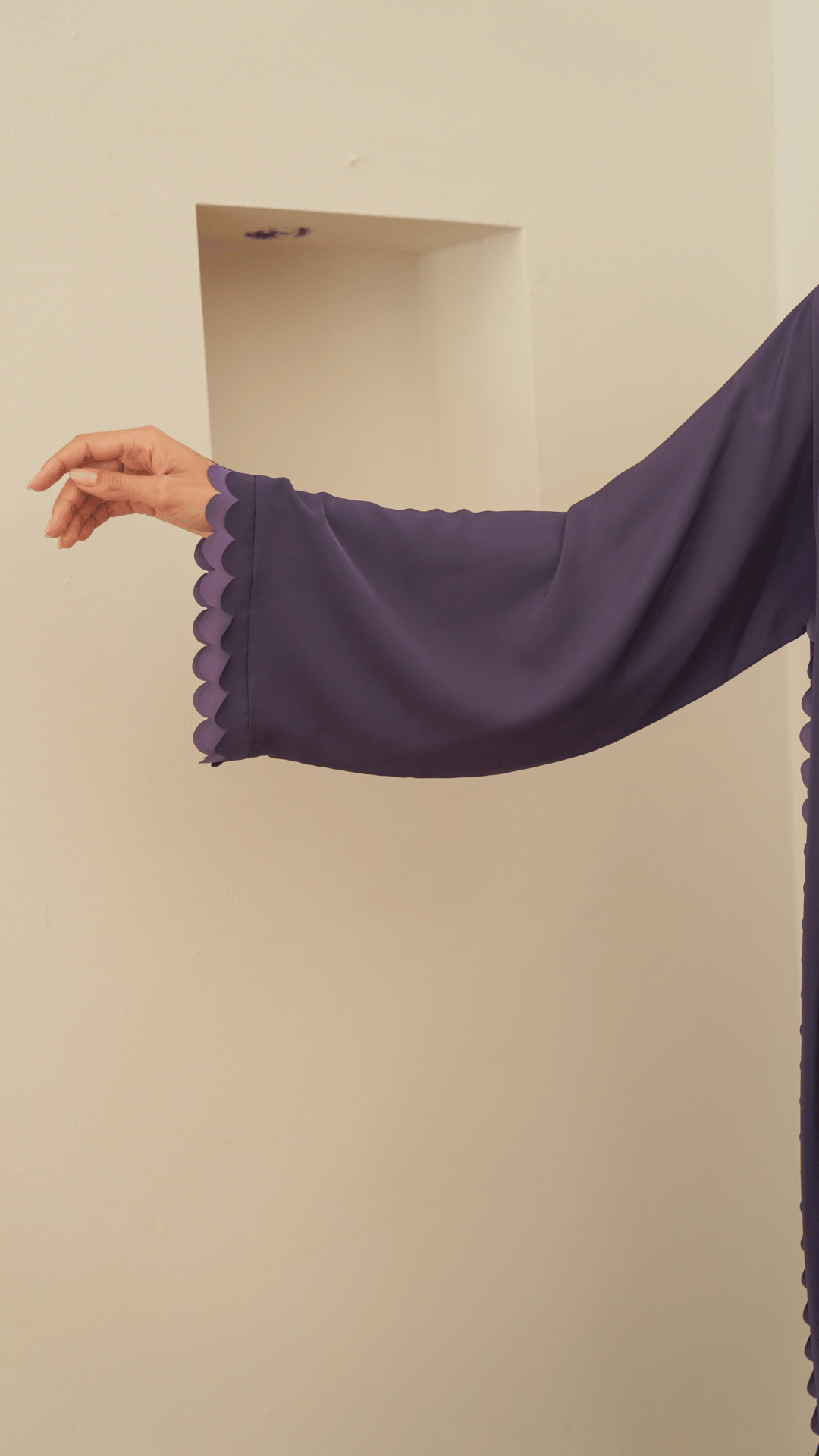 Basic Circles (Light/dark Purple Abaya) - BasicAbaya