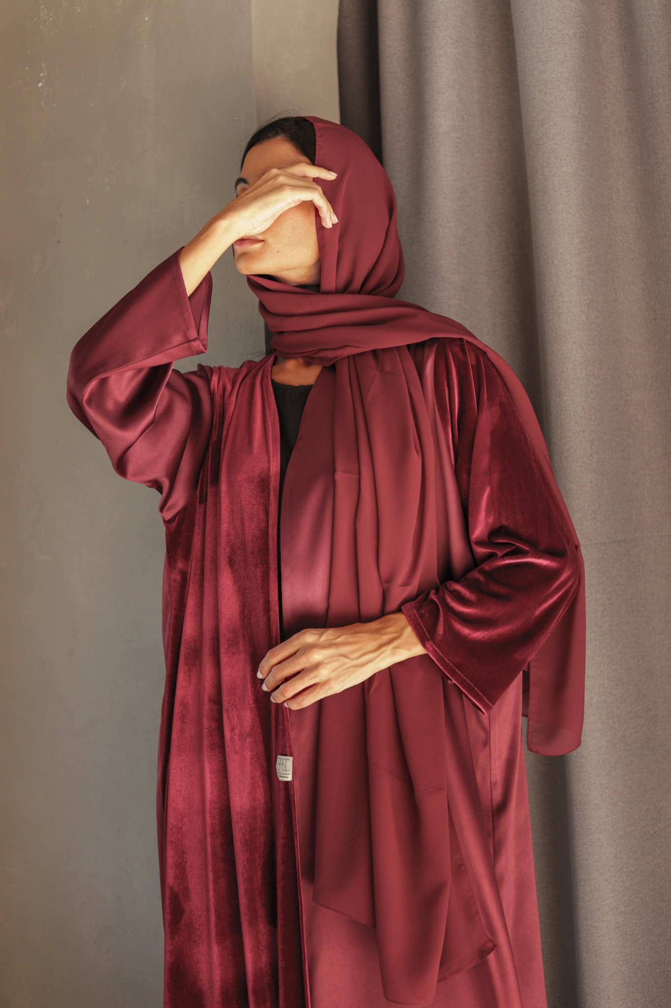 Basic Velvet (Maroon Abaya) - BasicAbaya