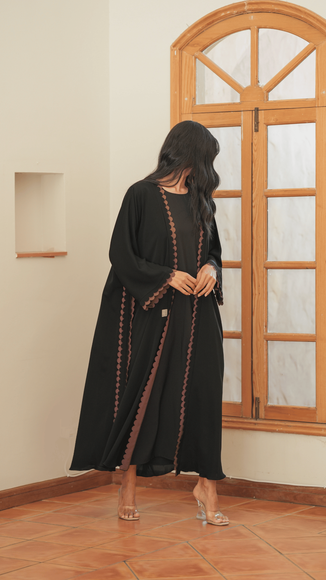 Basic Circles (Black & Brown Abaya) - BasicAbaya