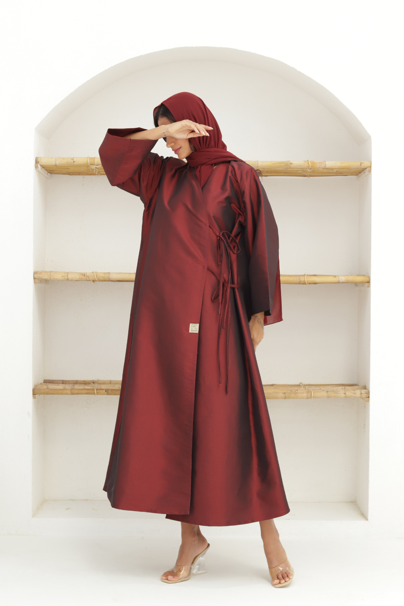Basic Tie (Maroon Abaya) - BasicAbaya