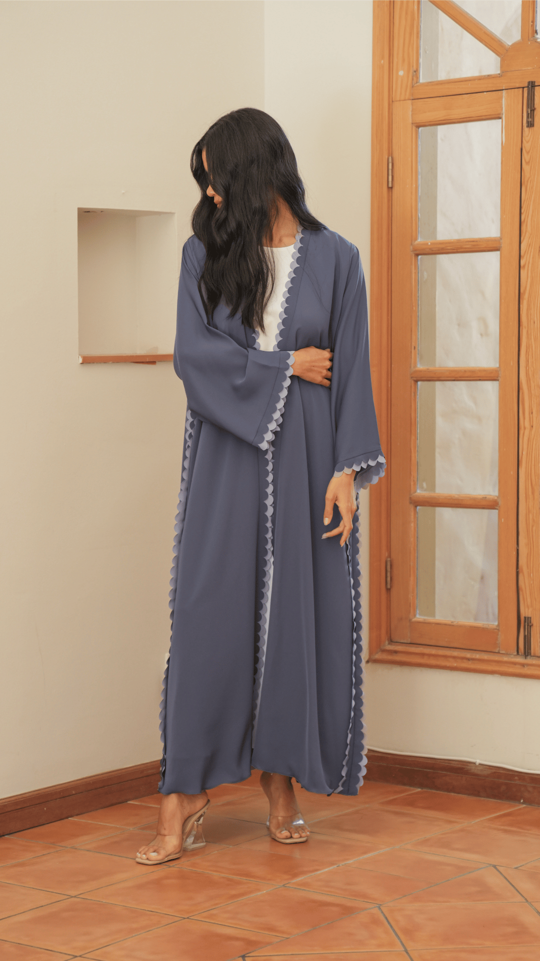 Basic Circles (Grey Abaya) - BasicAbaya