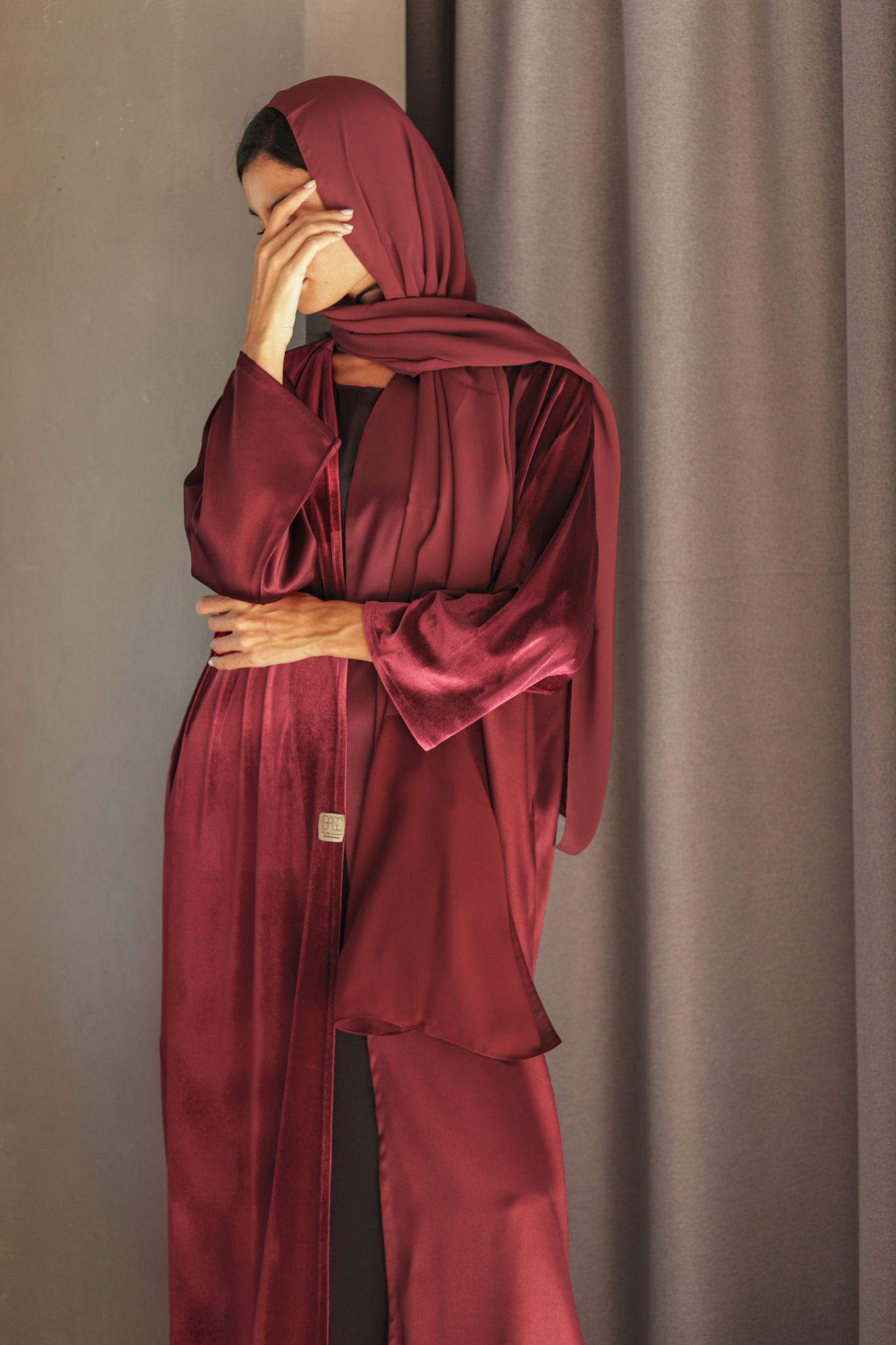 Basic Velvet (Maroon Abaya) - BasicAbaya