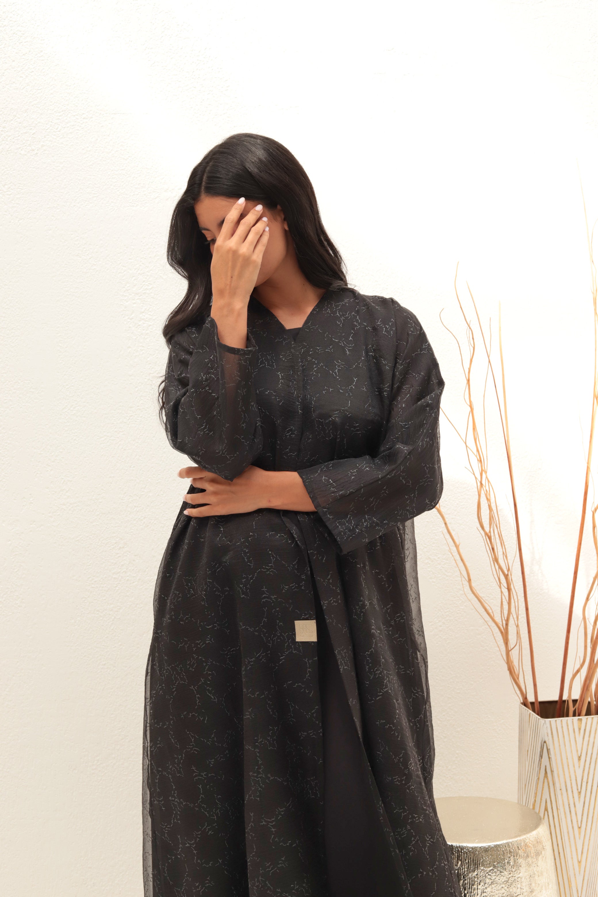 Basic Shiny Touch ( Black Abaya)