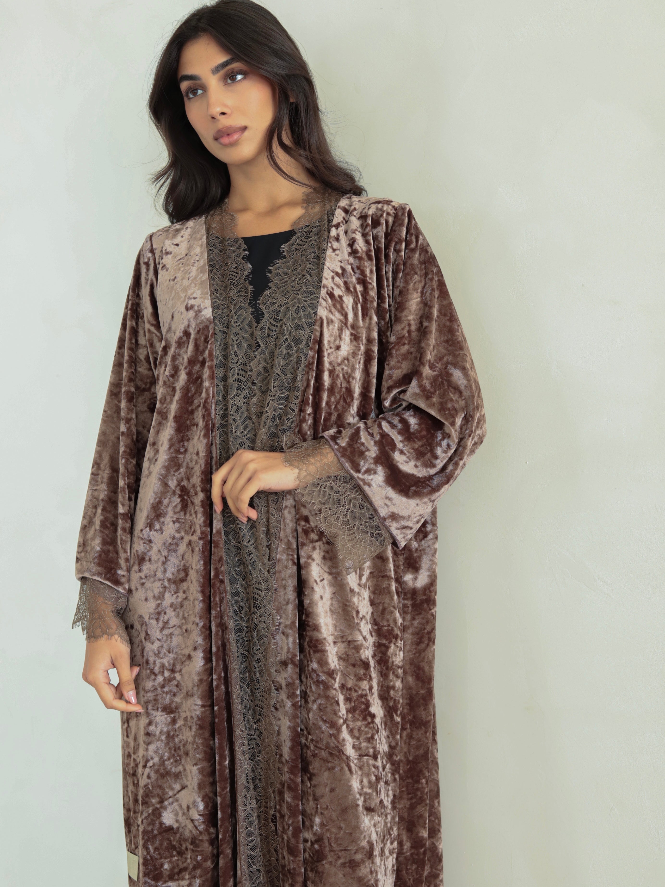 Basic Velvet Lace (Beige Abaya)