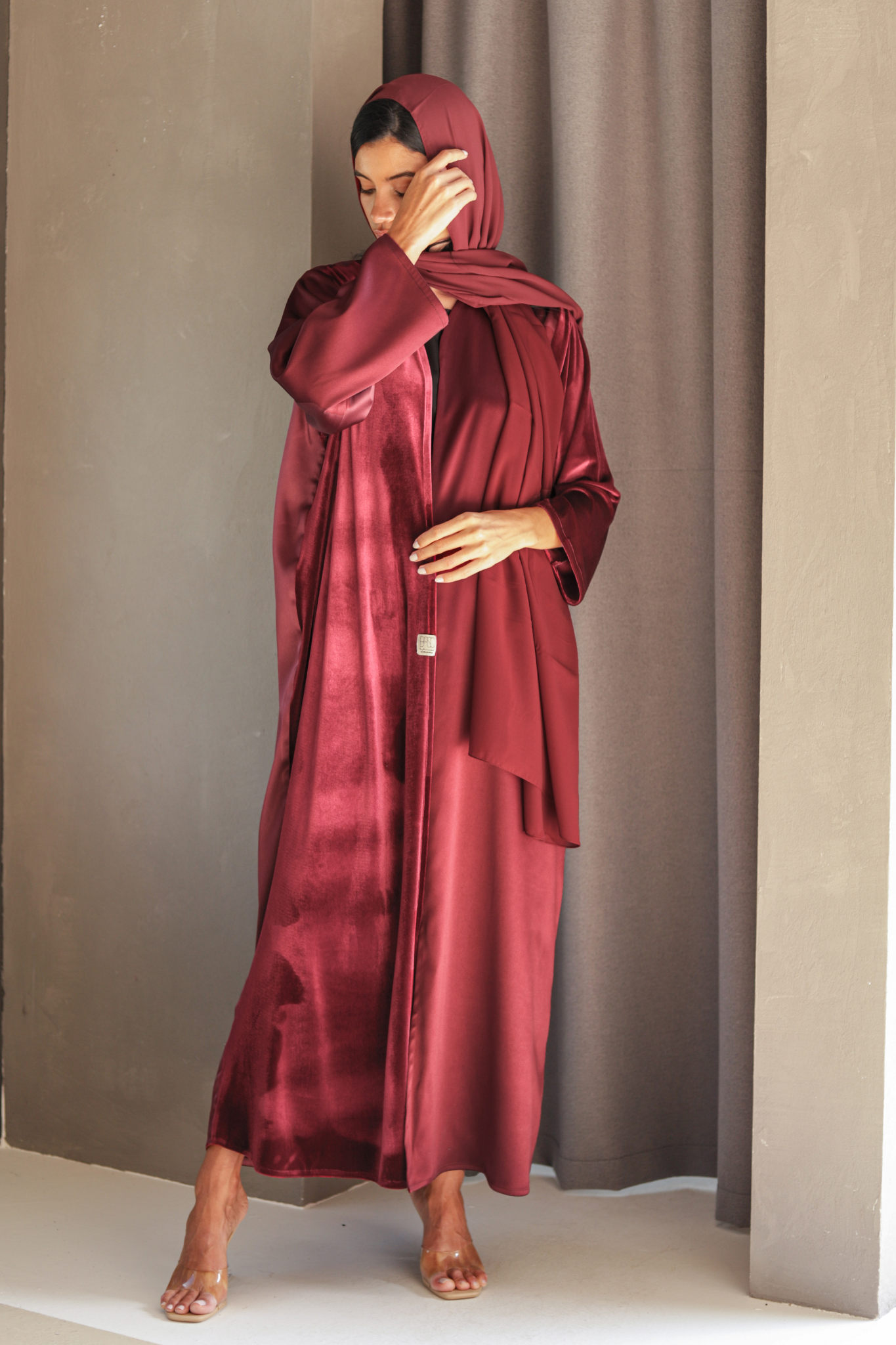 Basic Velvet (Maroon Abaya) - BasicAbaya