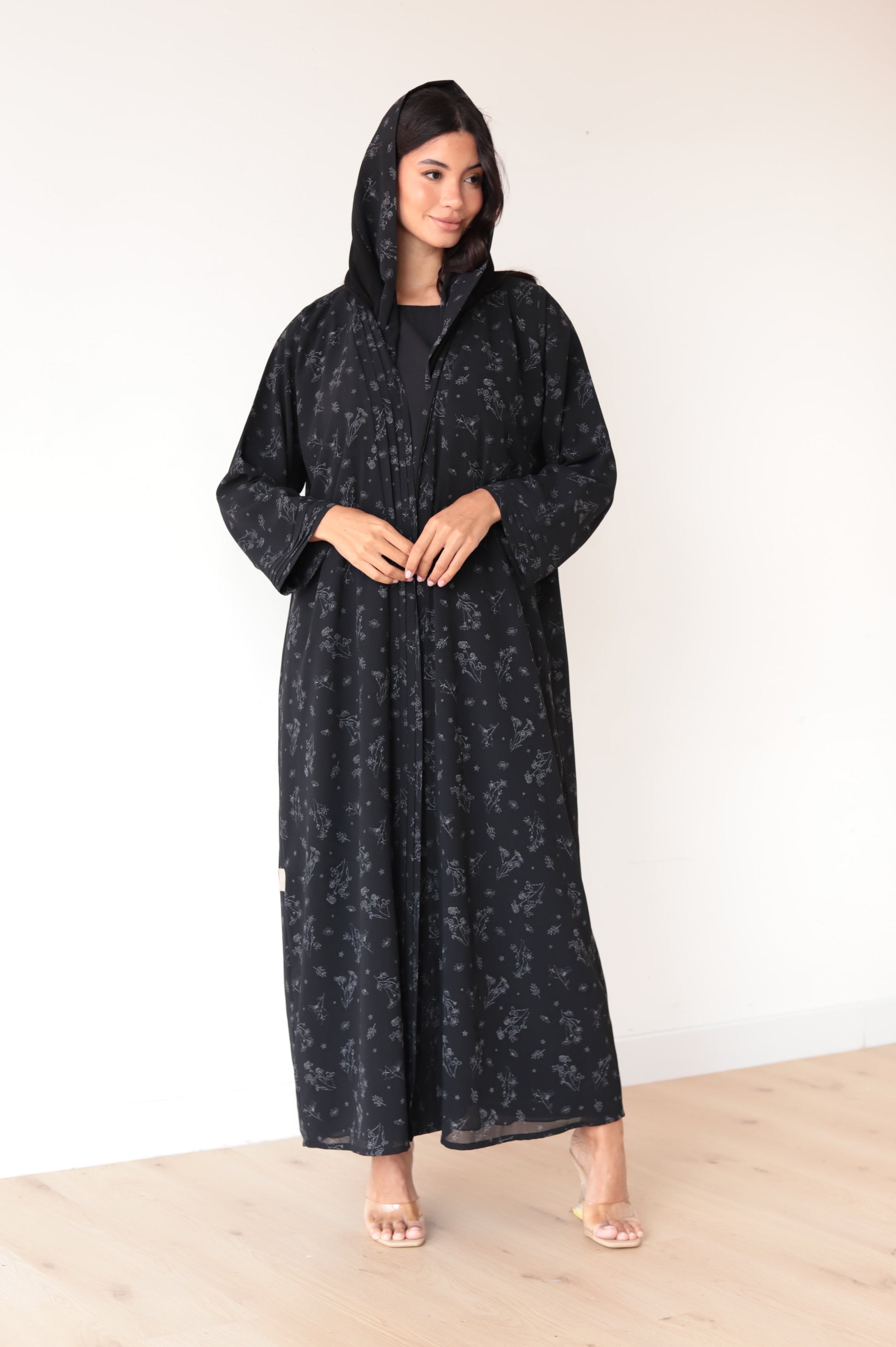 Basic Floral Stars (Black & Grey Abaya)