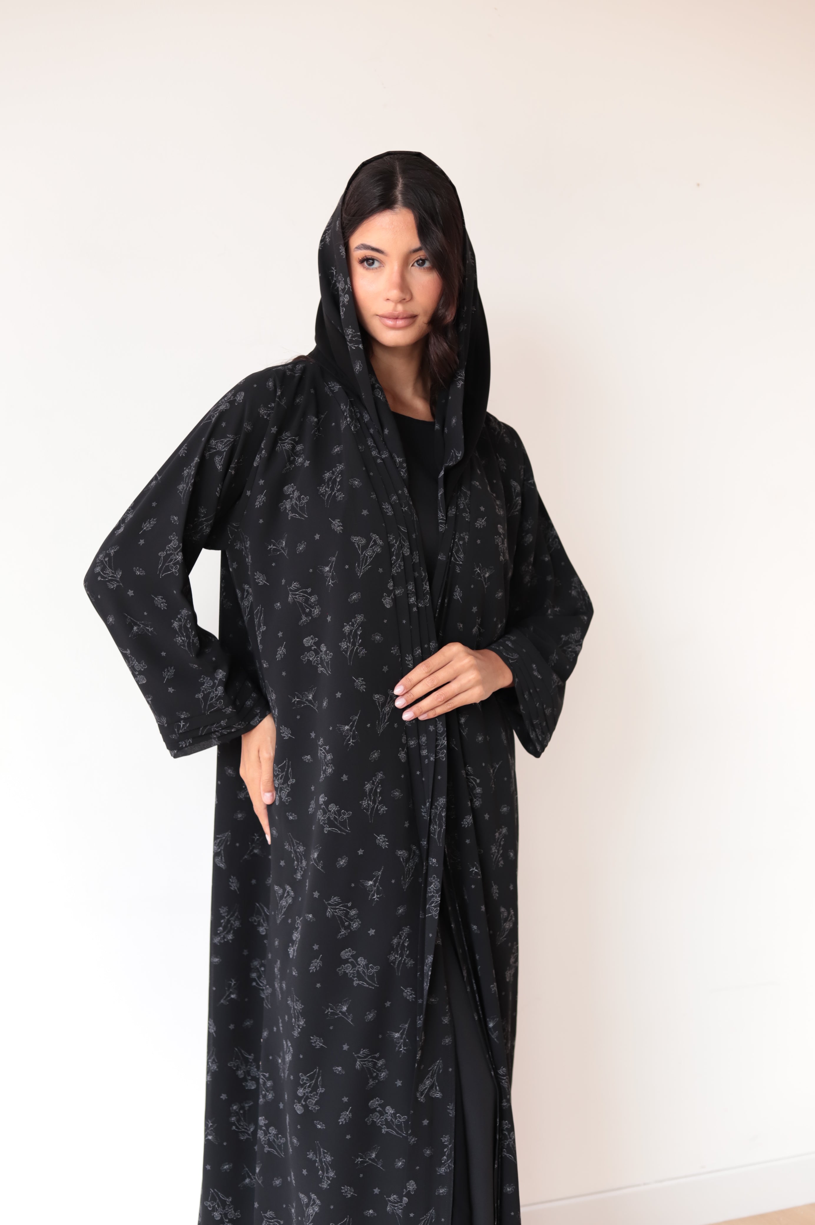 Basic Floral Stars (Black & Grey Abaya)
