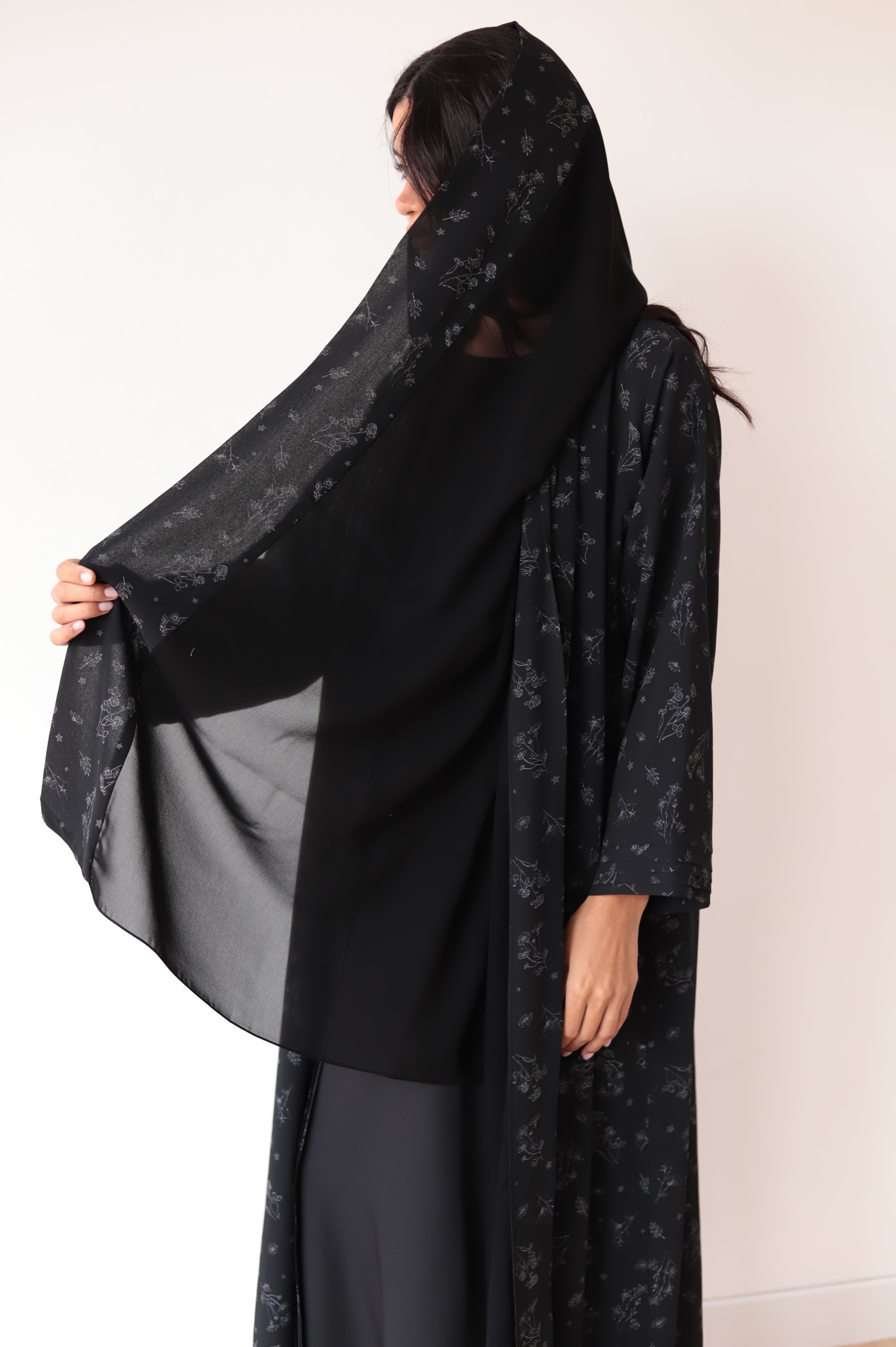 Basic Floral Stars (Black & Grey Abaya)