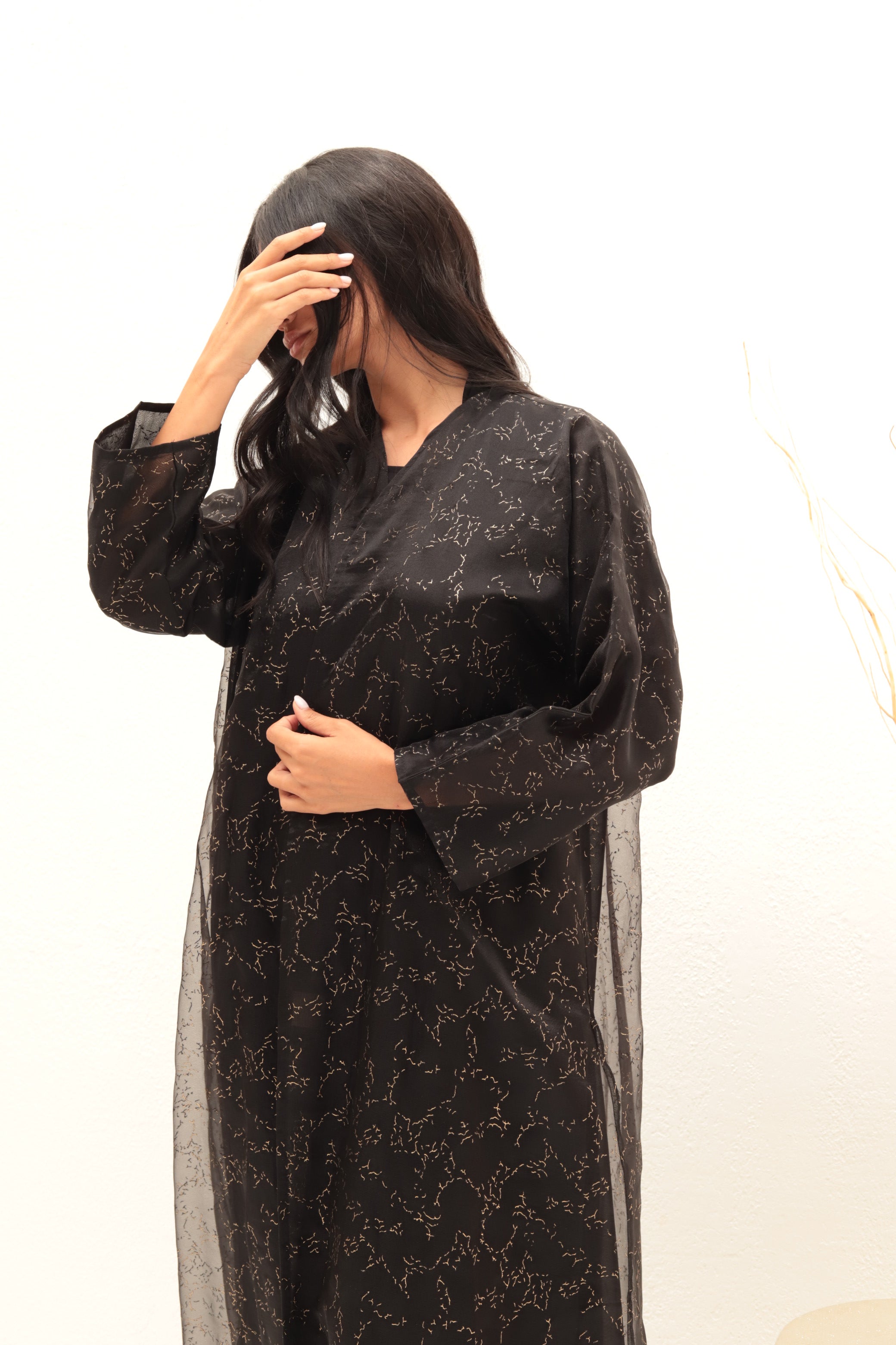 Basic Shiny Touch (Gold Abaya)