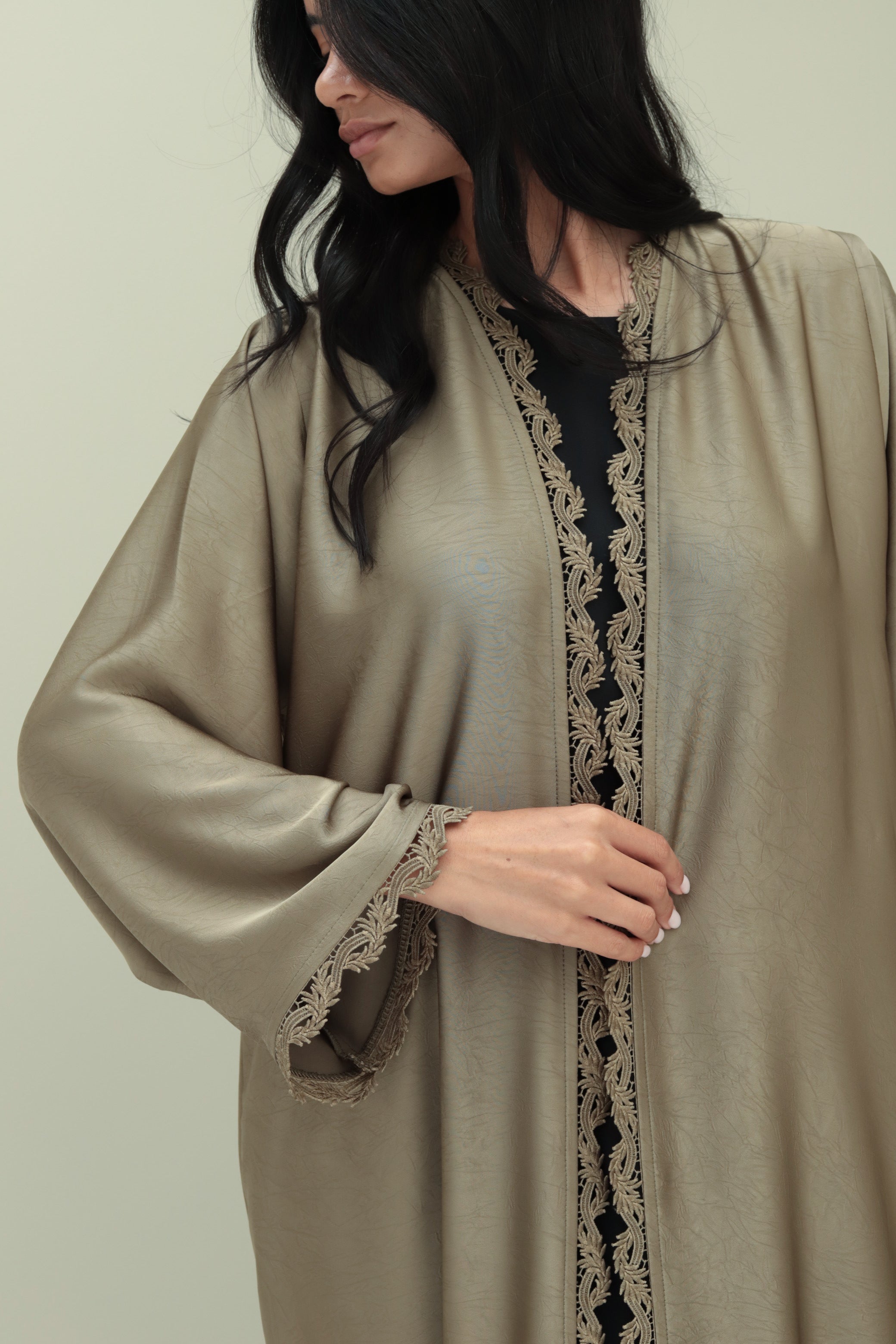 Basic Lace Border (Olive Abaya)