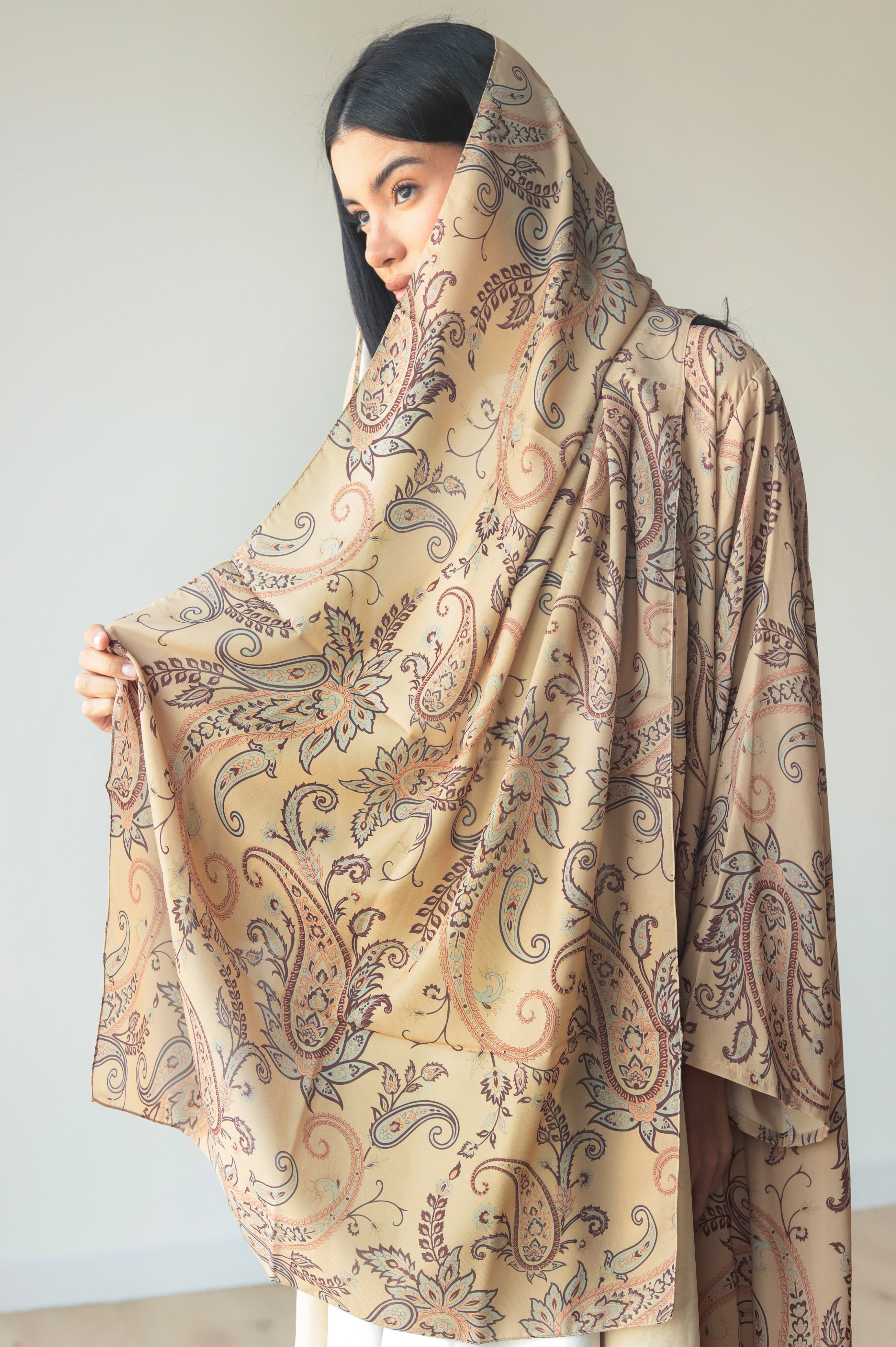 Basic Printed Paisley (Yellow Abaya) - BasicAbaya