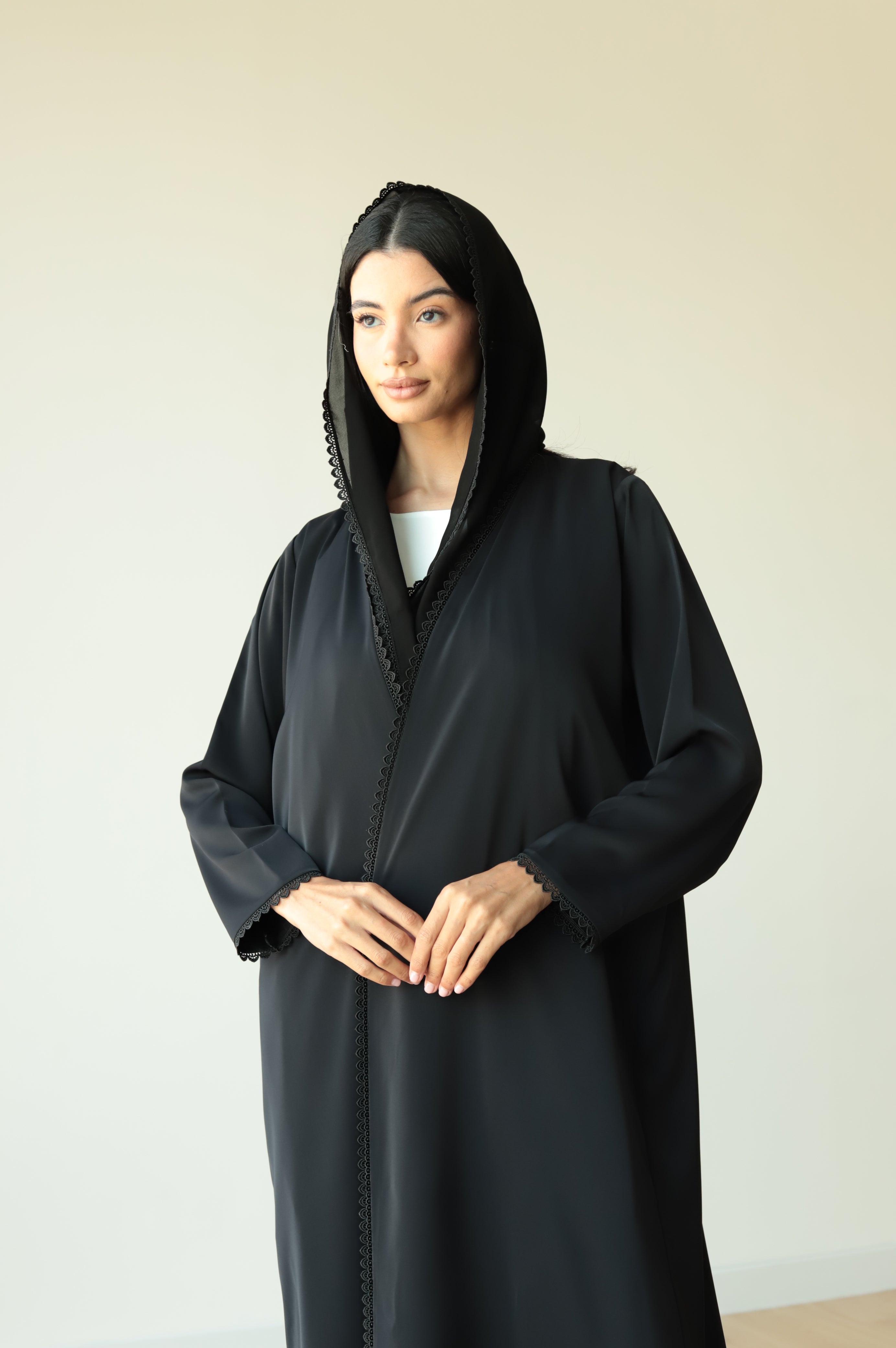 Basic Flowy Lace (Black Abaya) - BasicAbaya