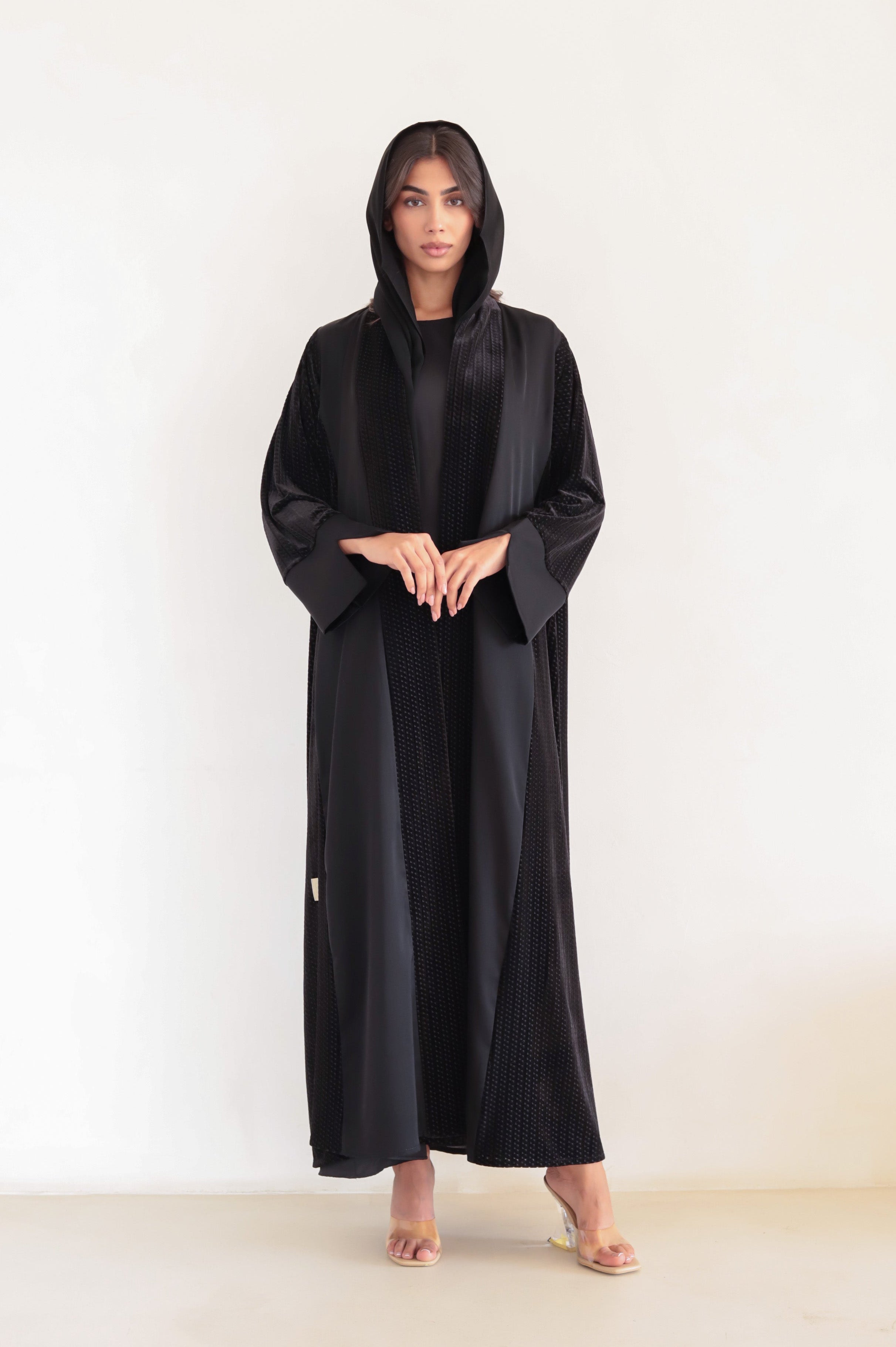 Basic Velvet Nada (Black Abaya)