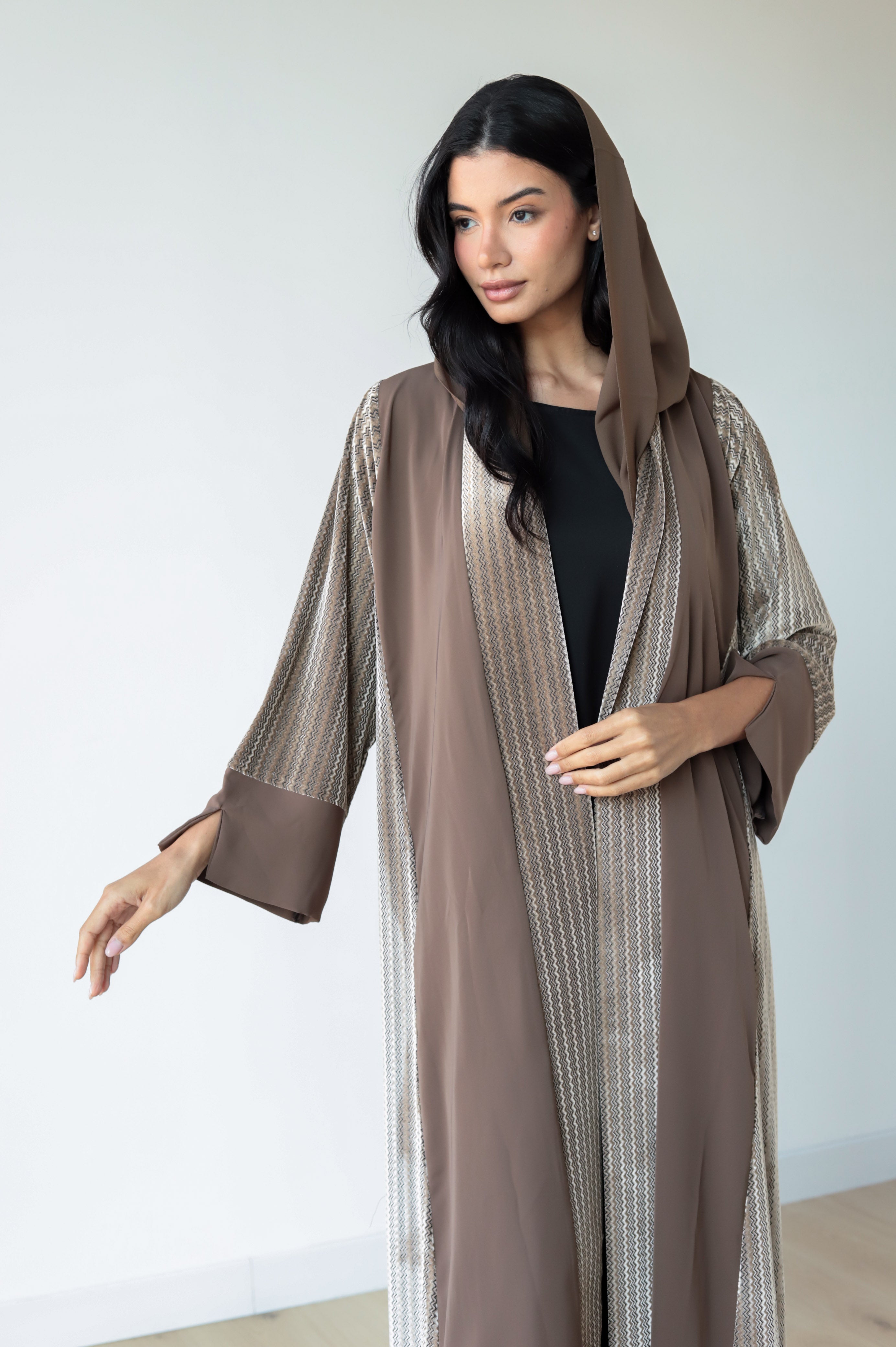 Basic Velvet Nada (Brown Abaya)