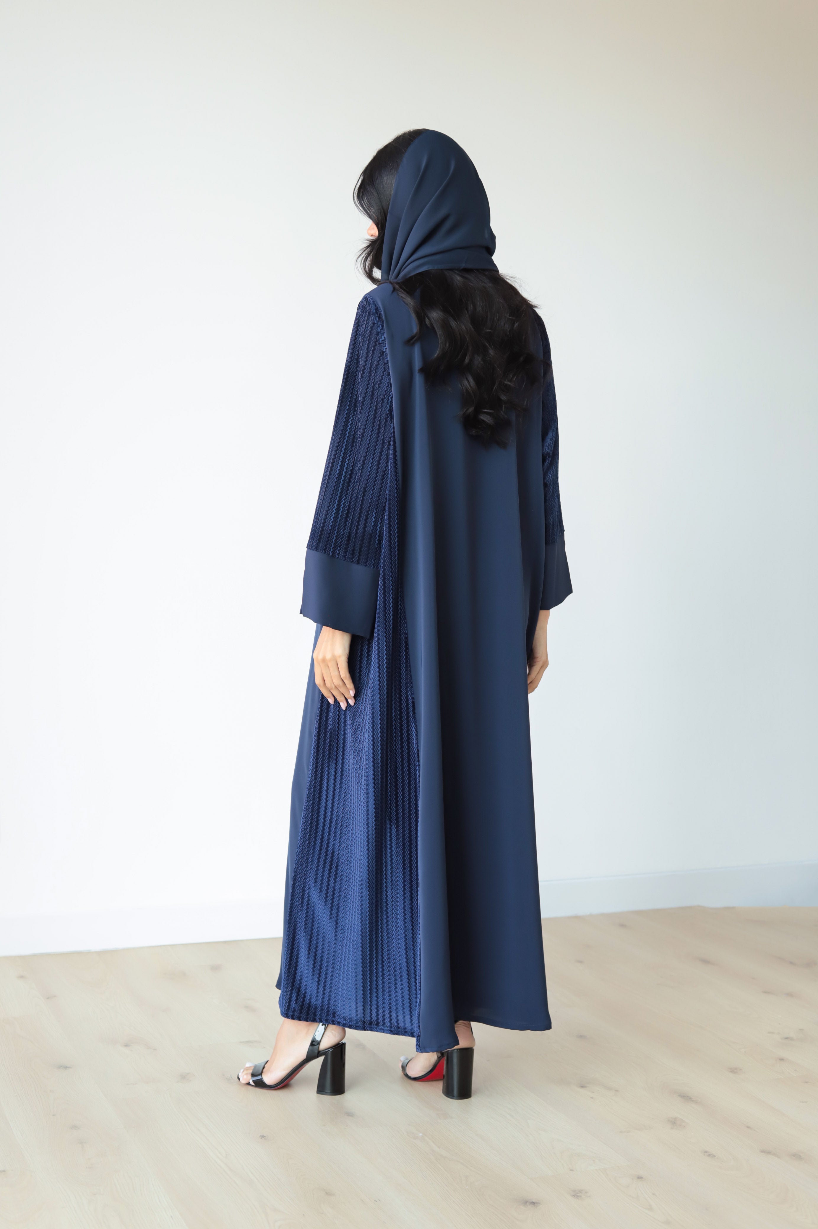 Basic Velvet Nada (Blue Abaya)