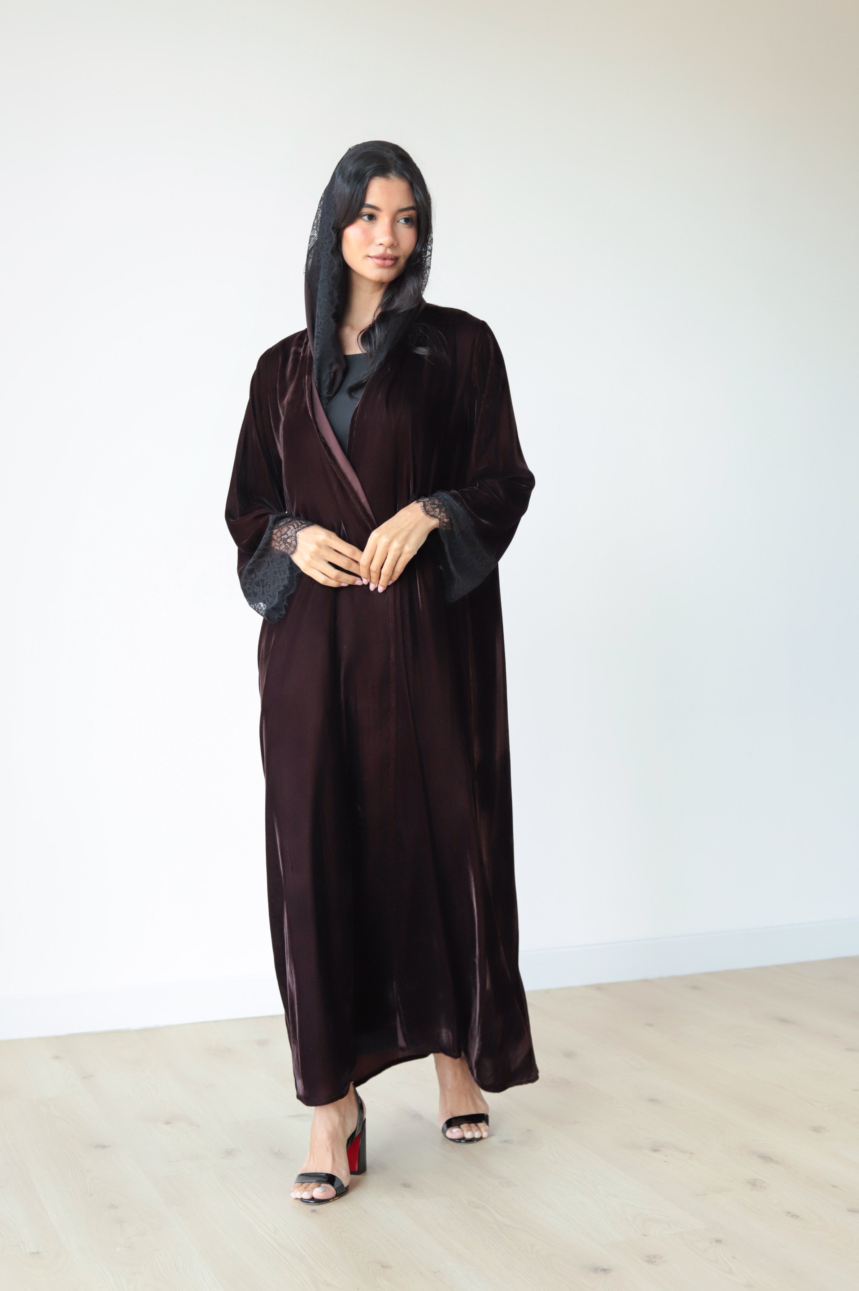Basic Velvet Lace (Brown Abaya)