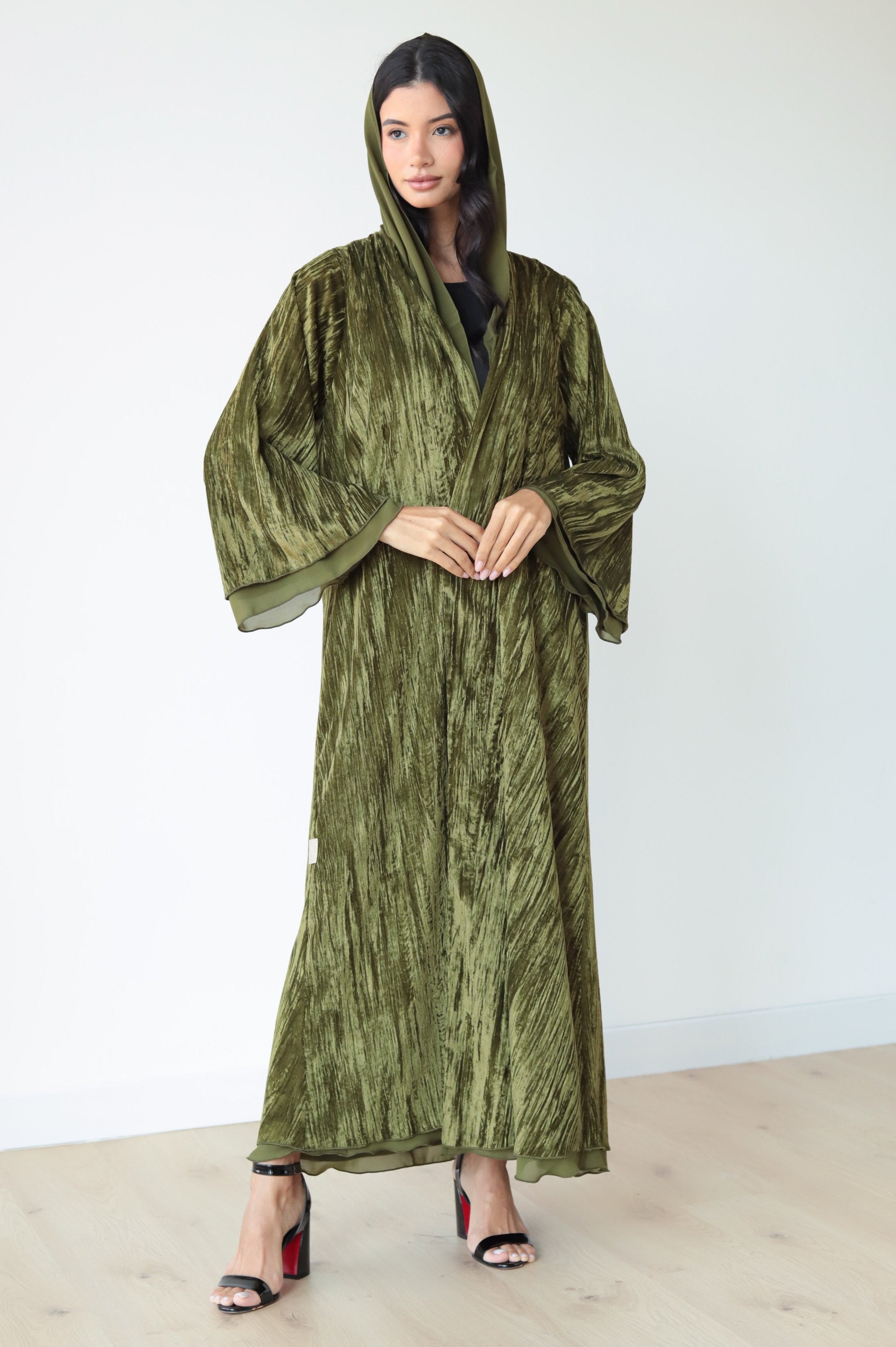 Basic Velvet Pleats (Olive Abaya)