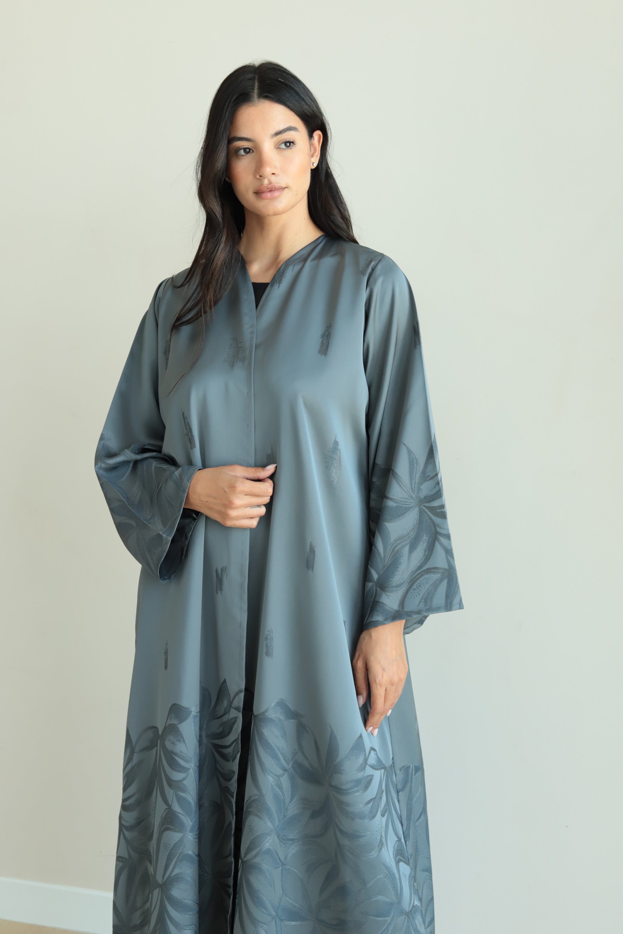 Basic Silky Flower (Grey Abaya )