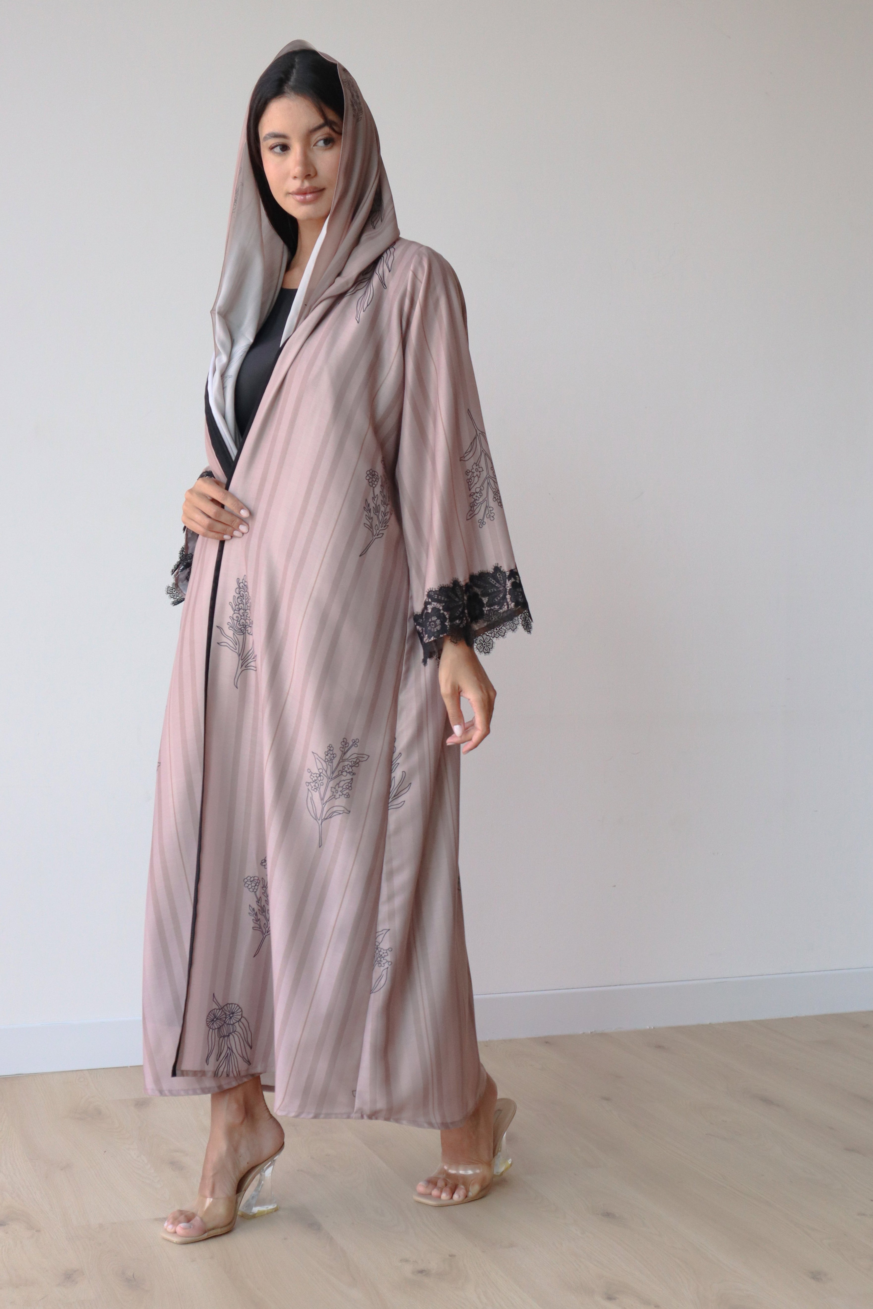 Basic Print Stripes (Beige Abaya)