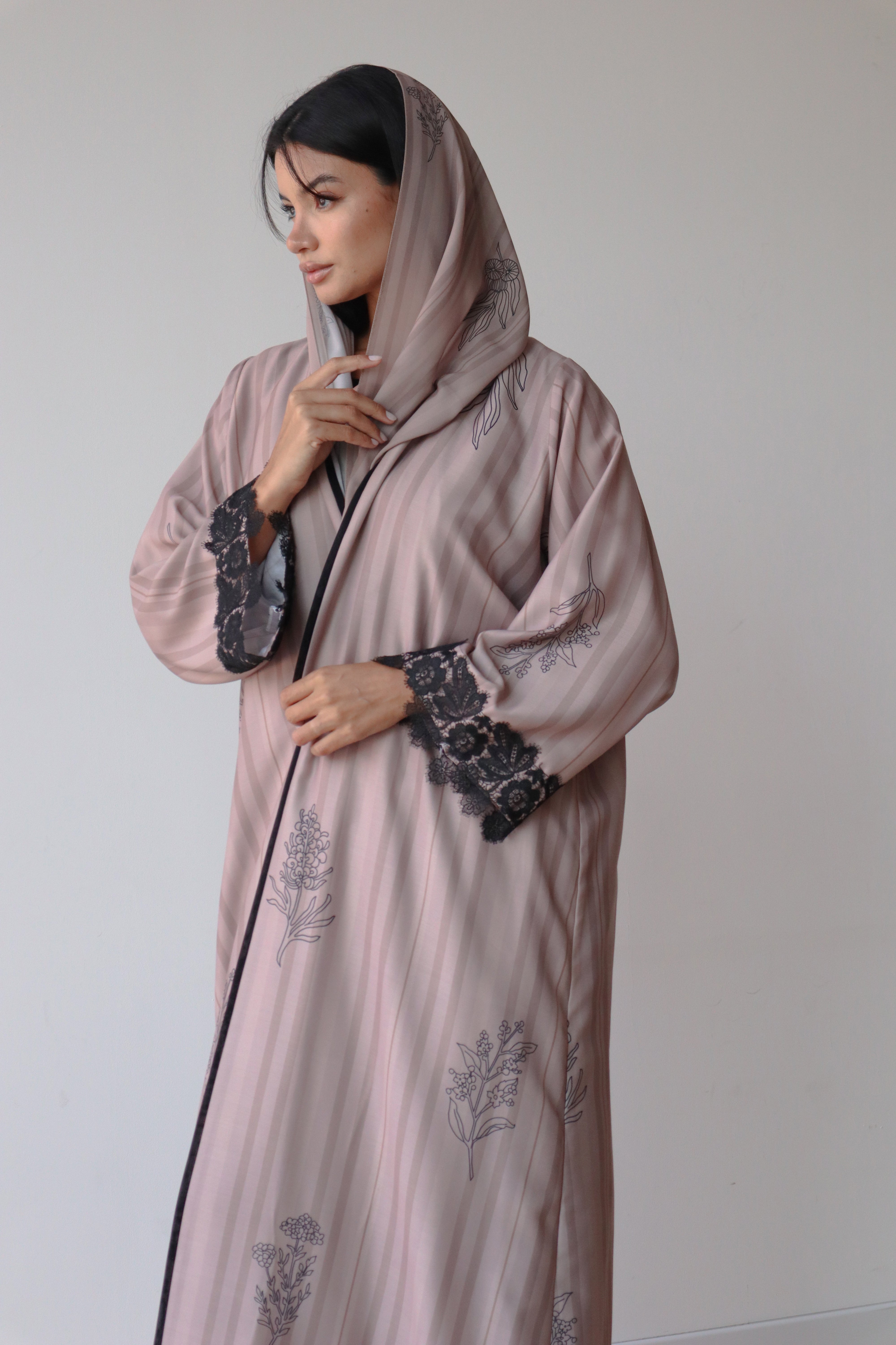 Basic Print Stripes (Beige Abaya)