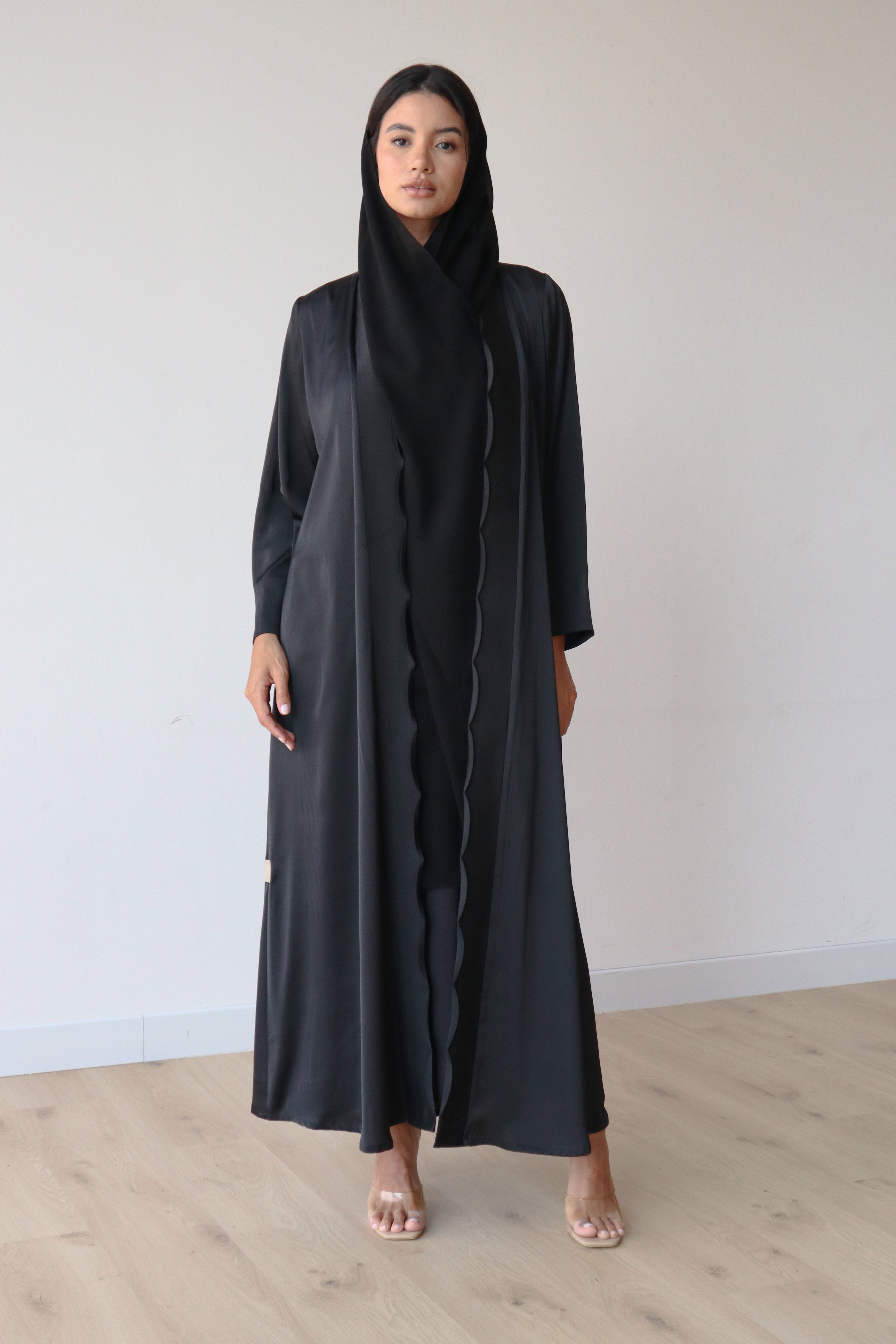 Basic Wavy Panels (Black Abaya)