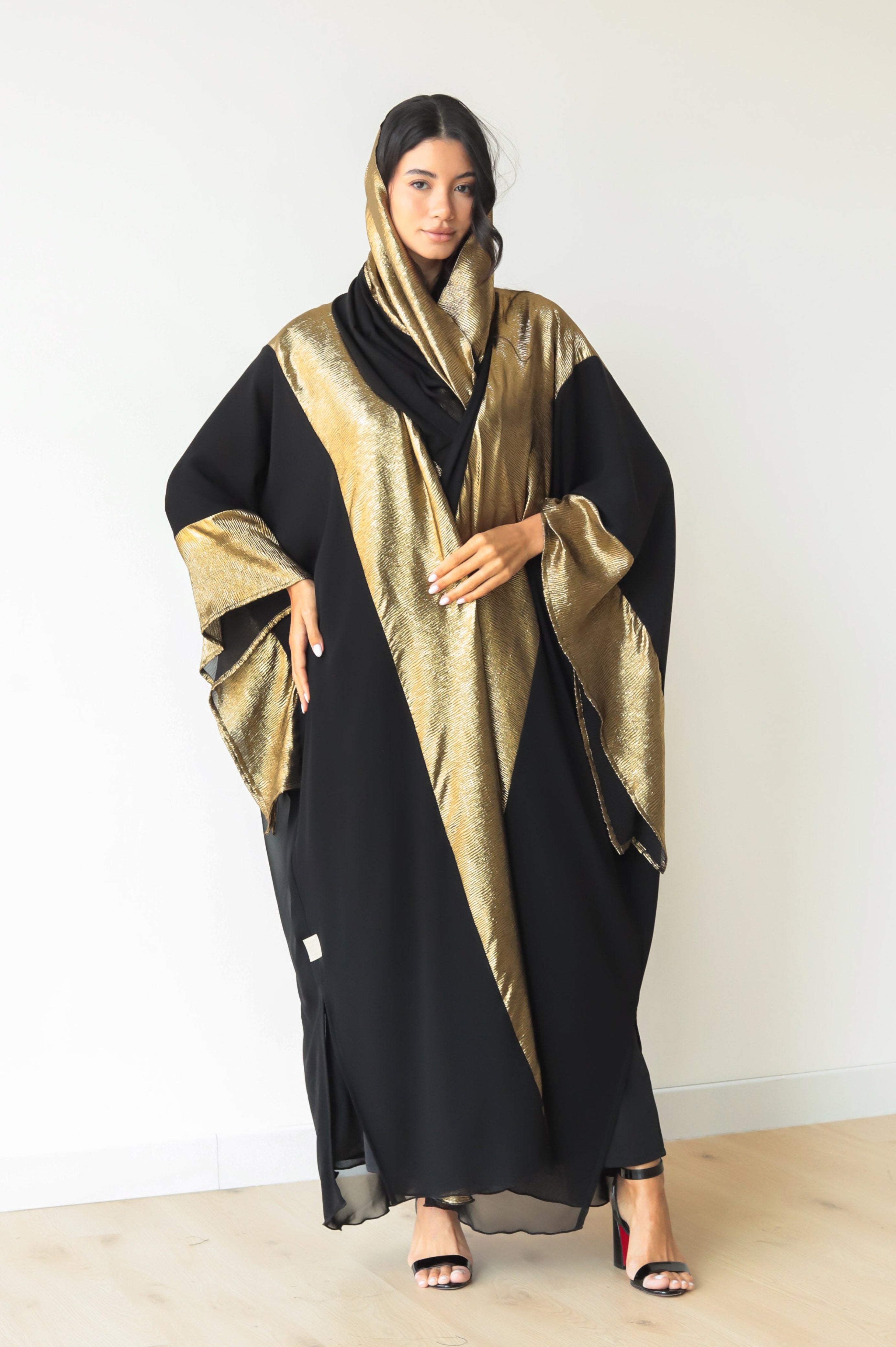 Basic Chiffon (Black & Gold Abaya)