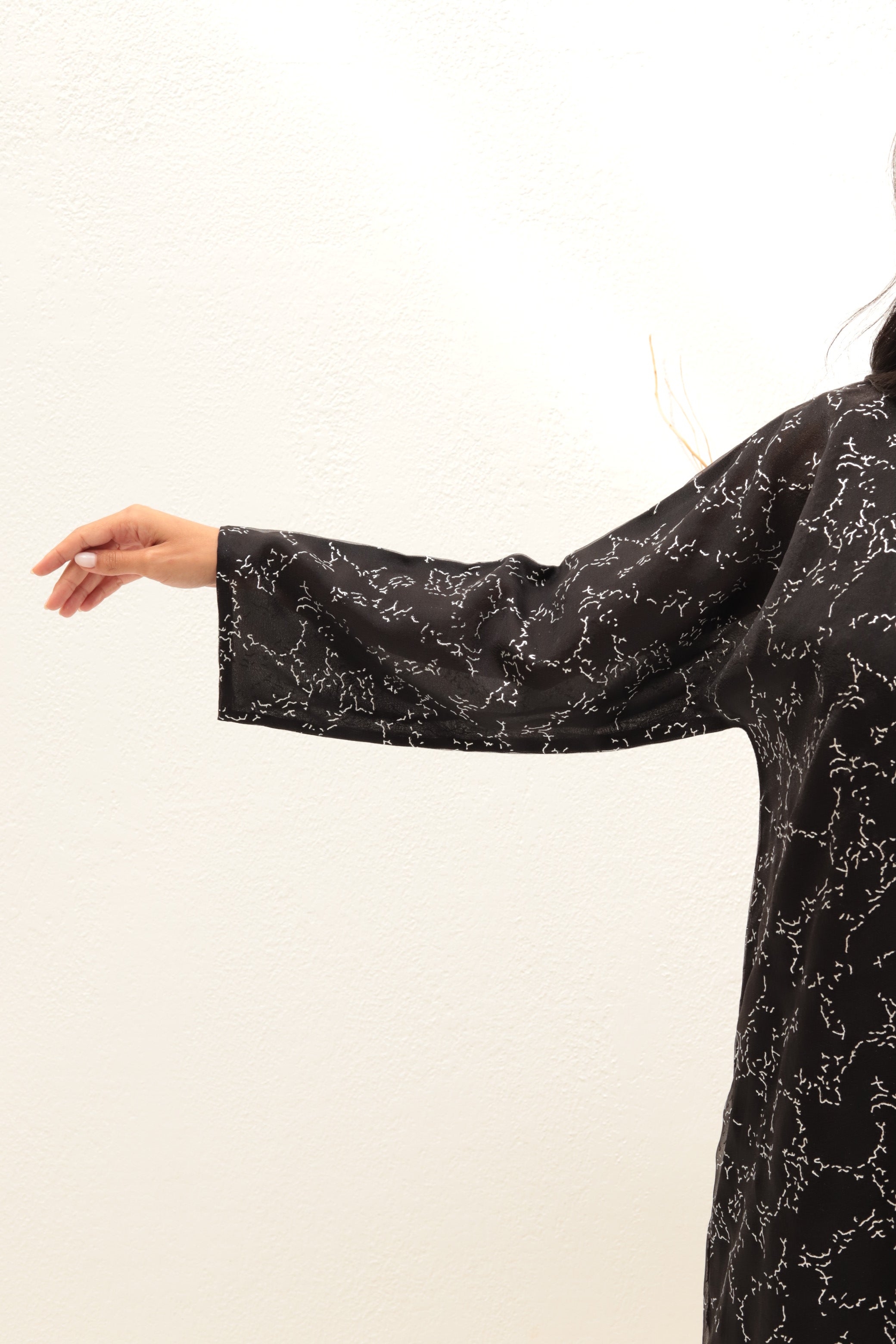 Basic Shiny Touch ( Silver Abaya)