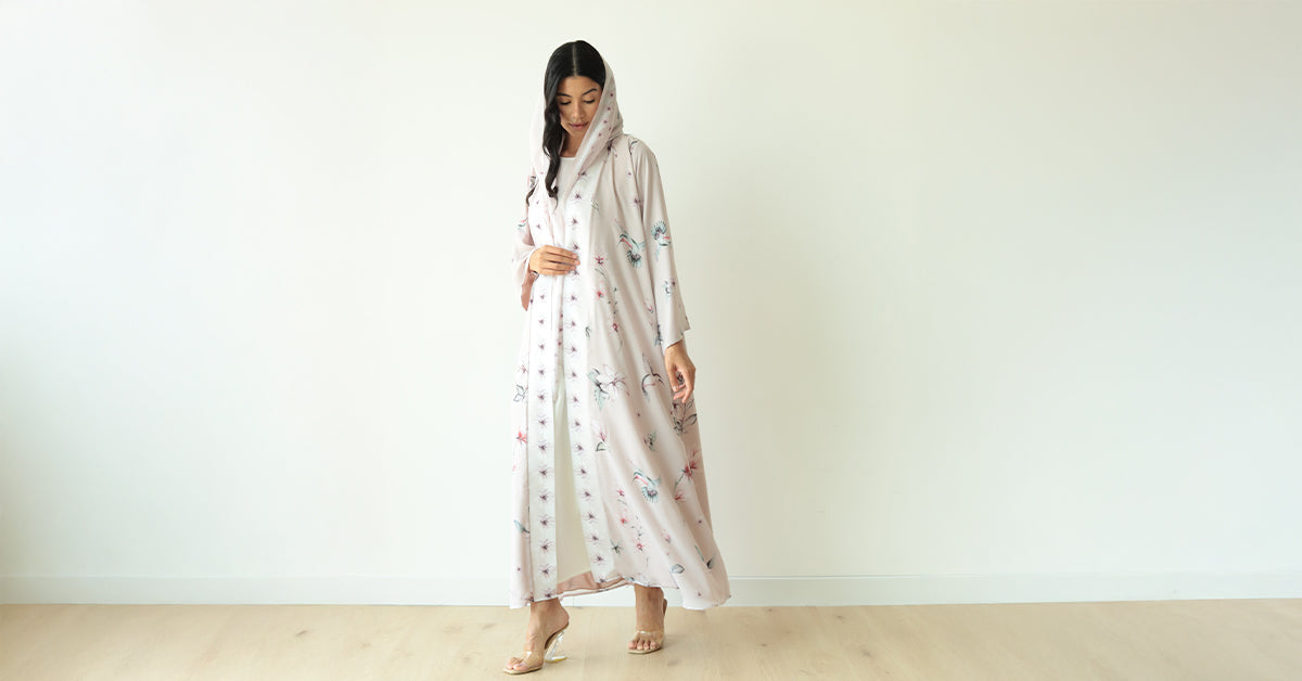 Style Abayas for Summer 2025 | Dubai Fashion Tips