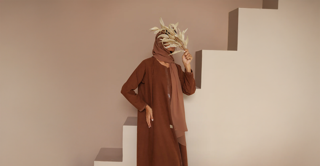 Suede Abayas- Features, Latest Trend, and Where to Buy