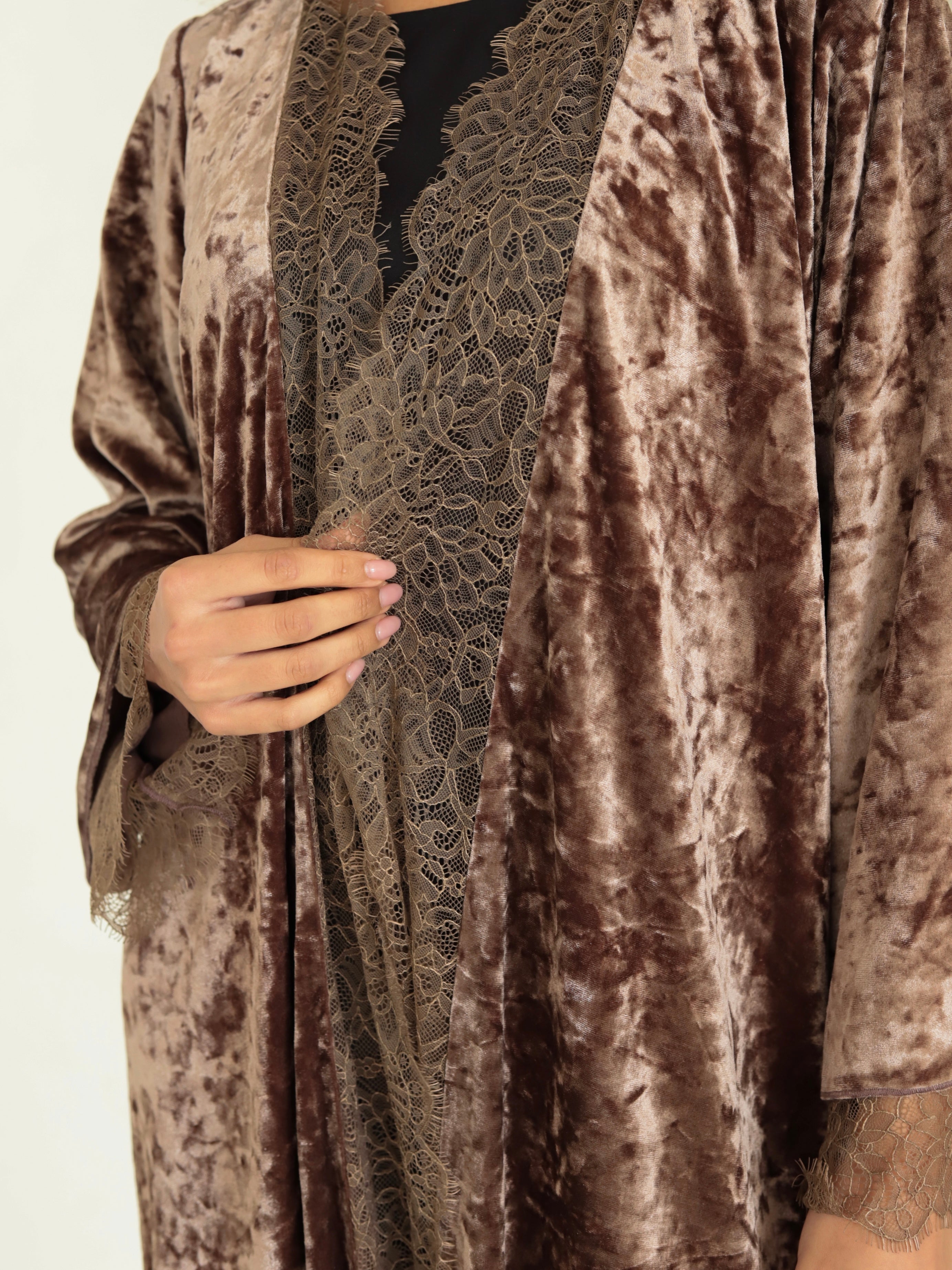 Basic Velvet Lace (Beige Abaya)