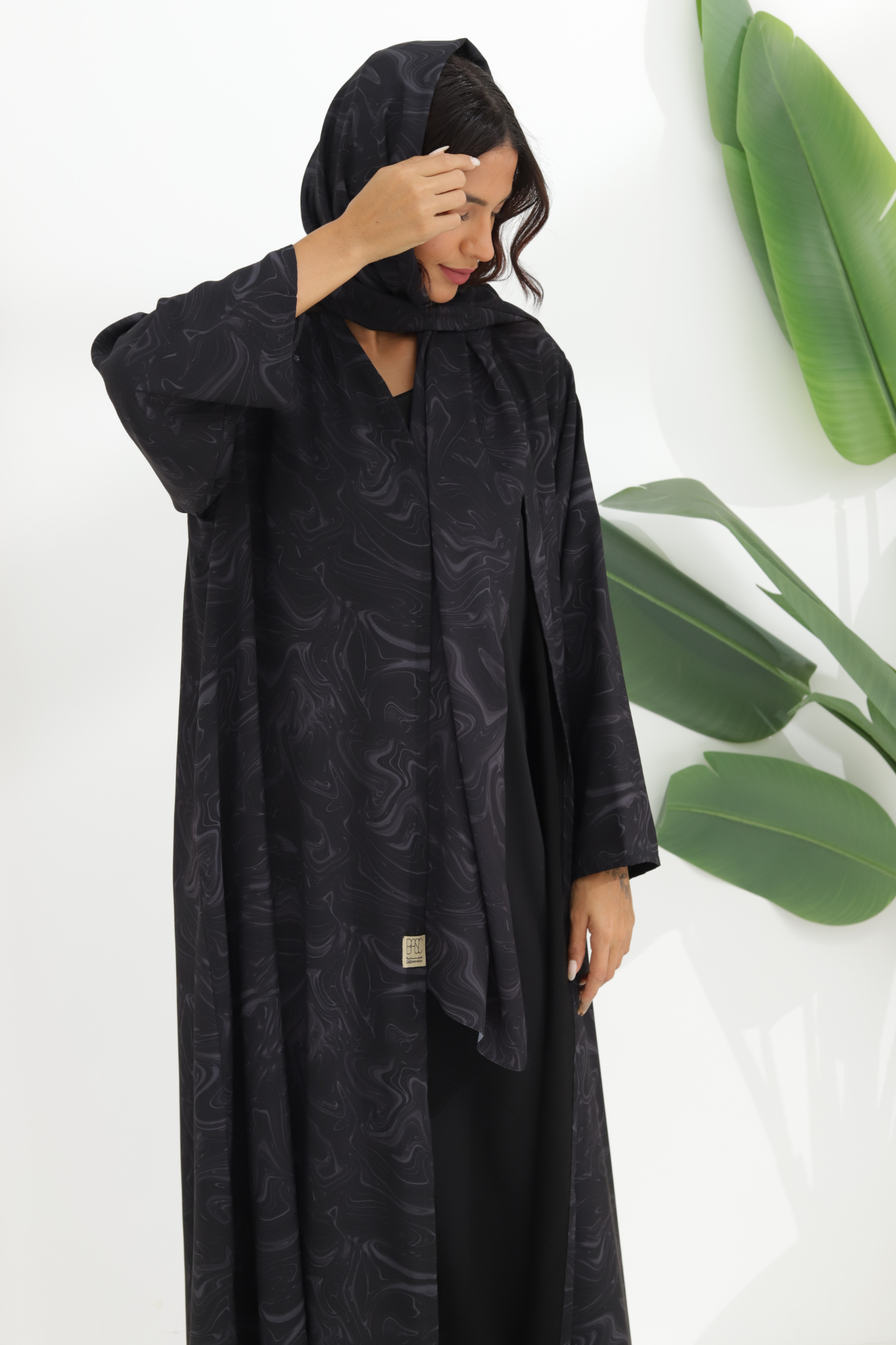 Basic Swirl New (Grey / Black Abaya)