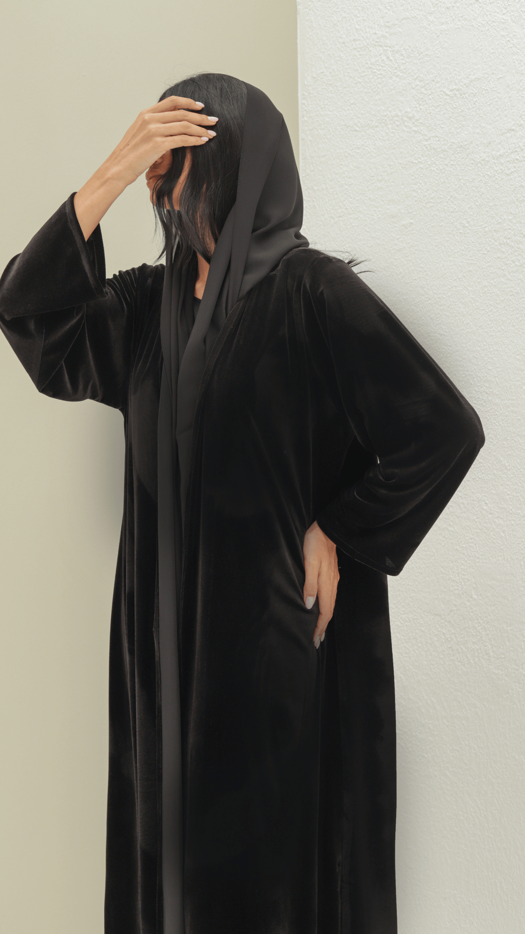 Basic Velvet Winter (Black Abaya)