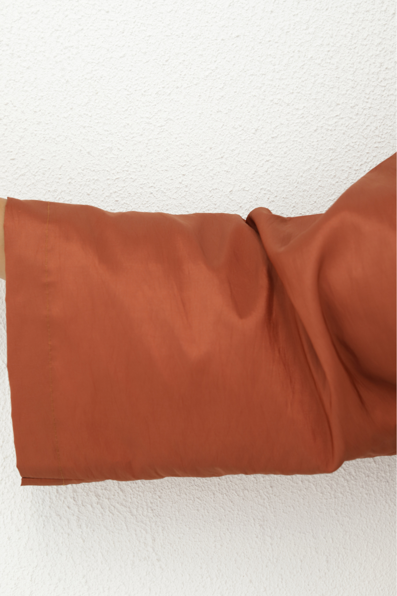 Basic Tie (Orange Abaya)