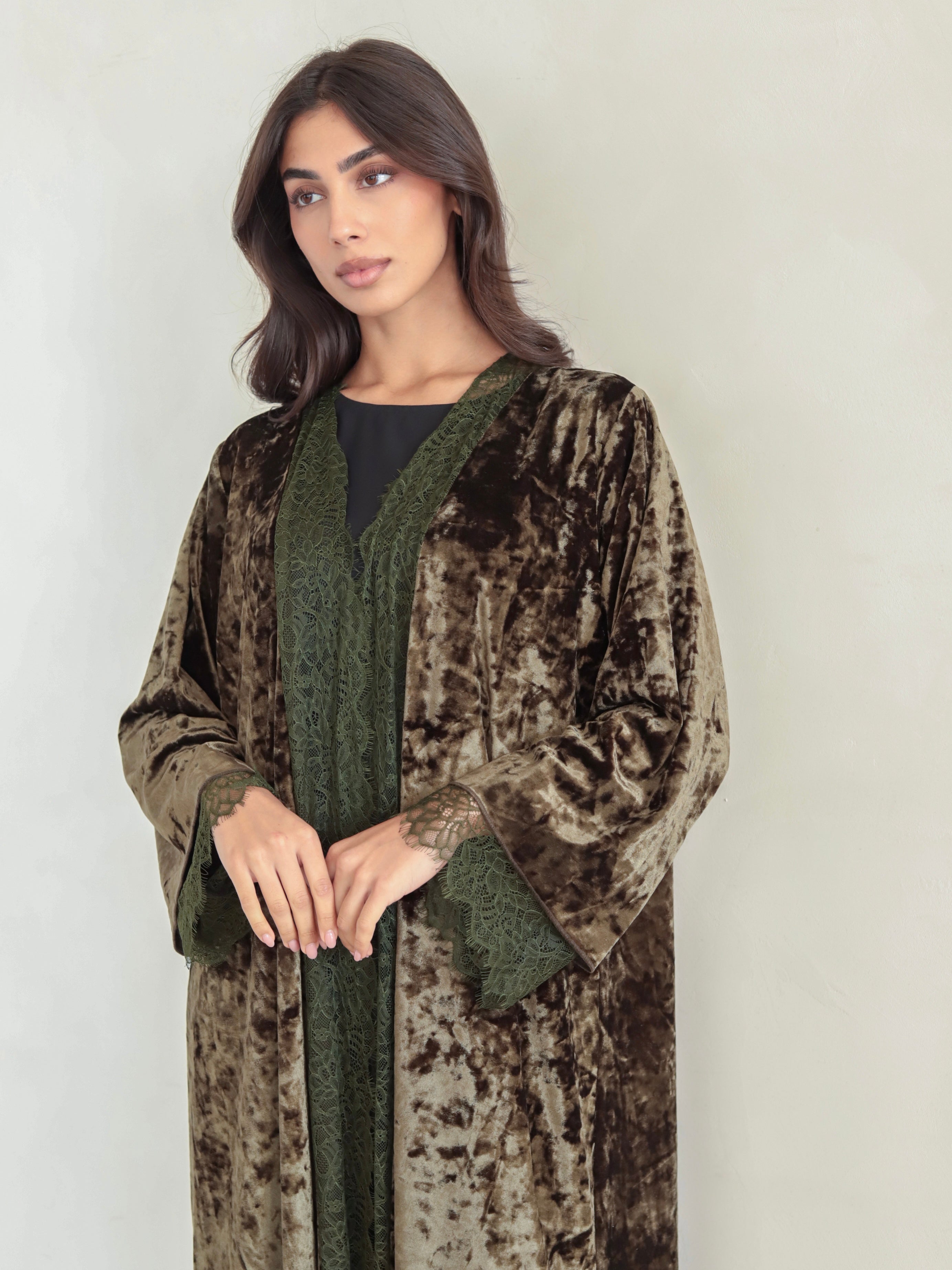 Basic Velvet Lace (Green Abaya)