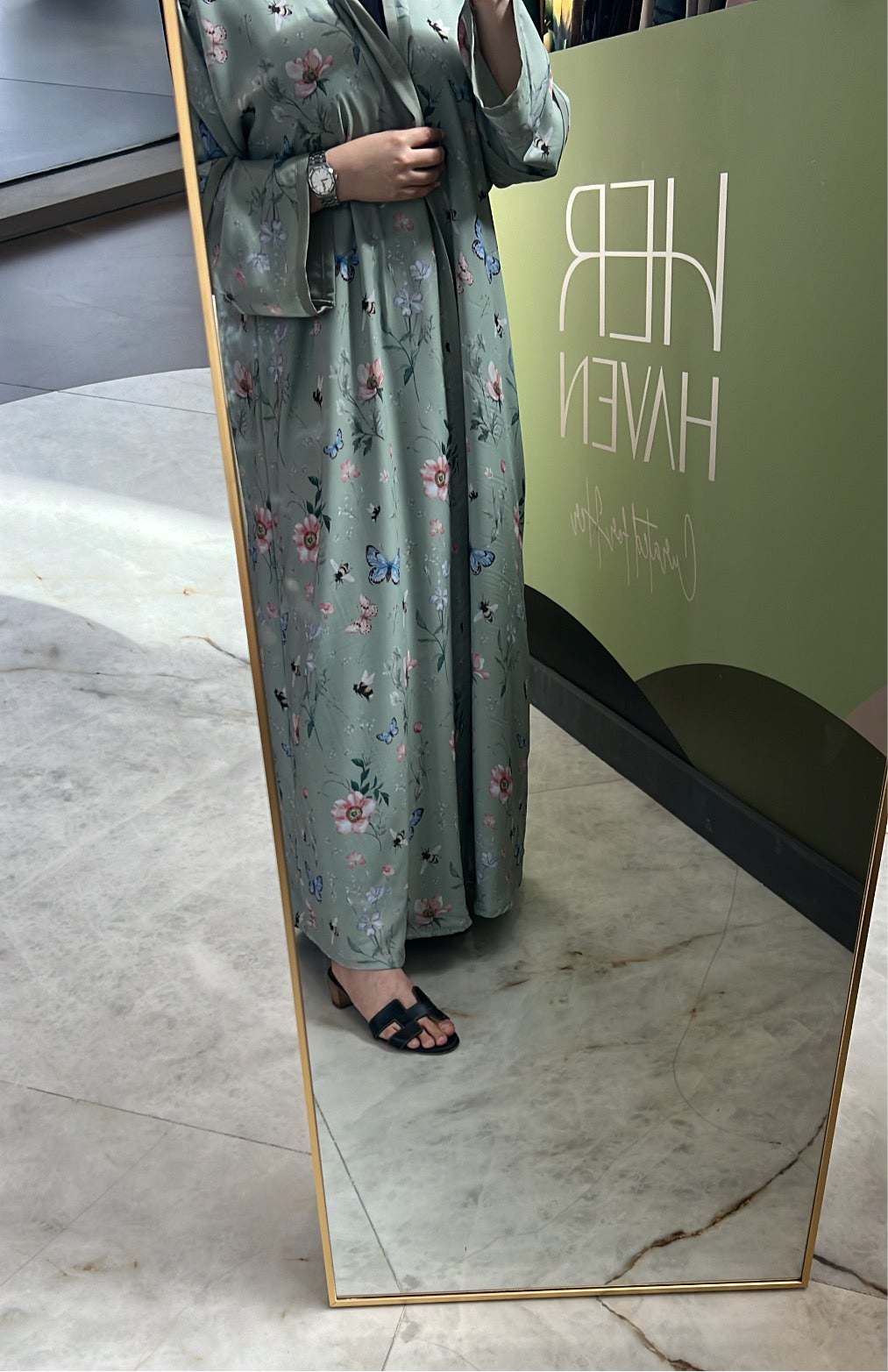 Basic Flowers Butterfly (Green Abaya)