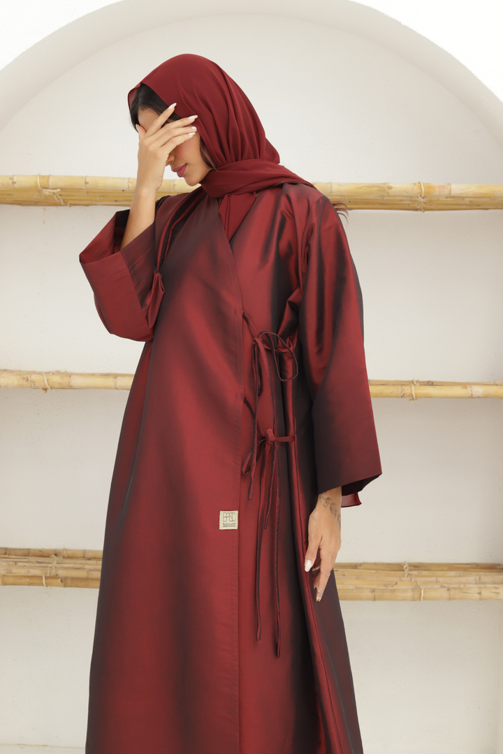 Basic Tie (Maroon Abaya)