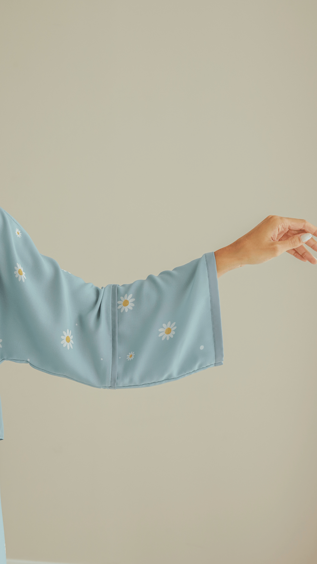 Basic Flowers (Blue Abaya)