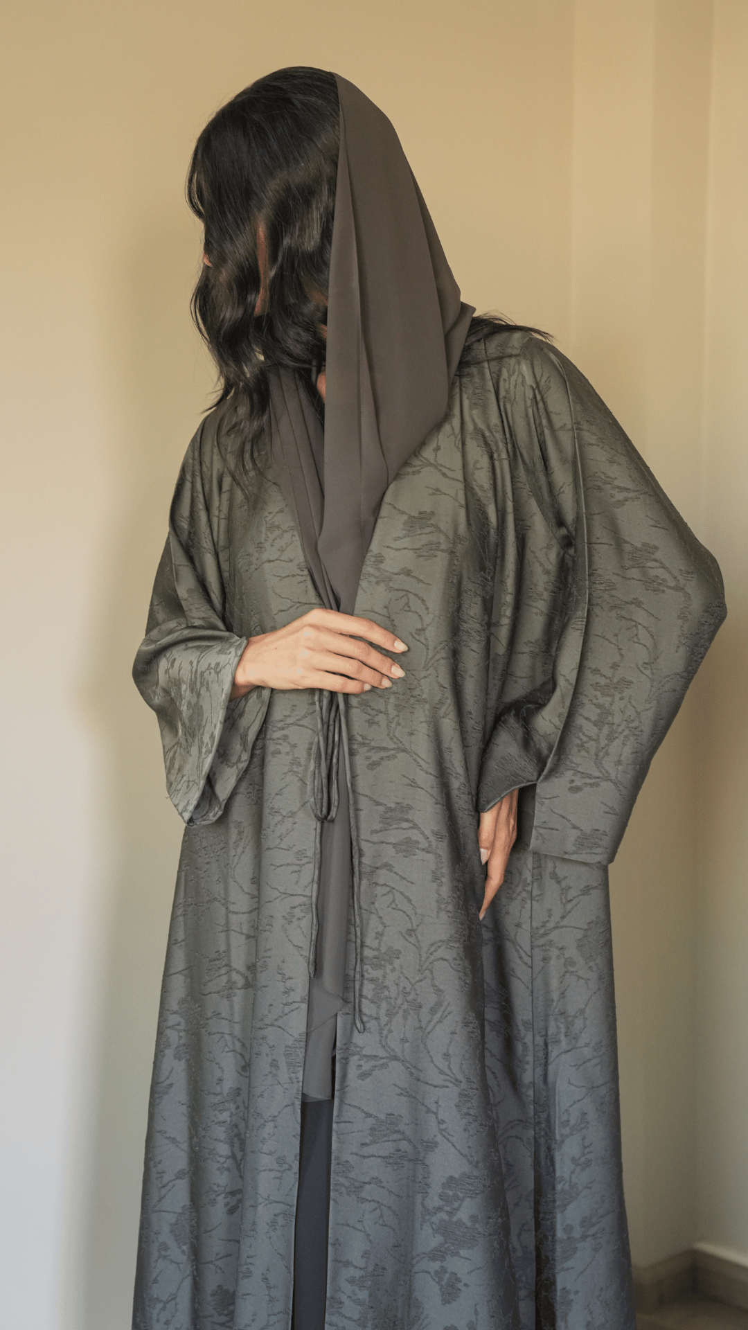 Basic Knot (Grey Abaya) - Ready to Wear