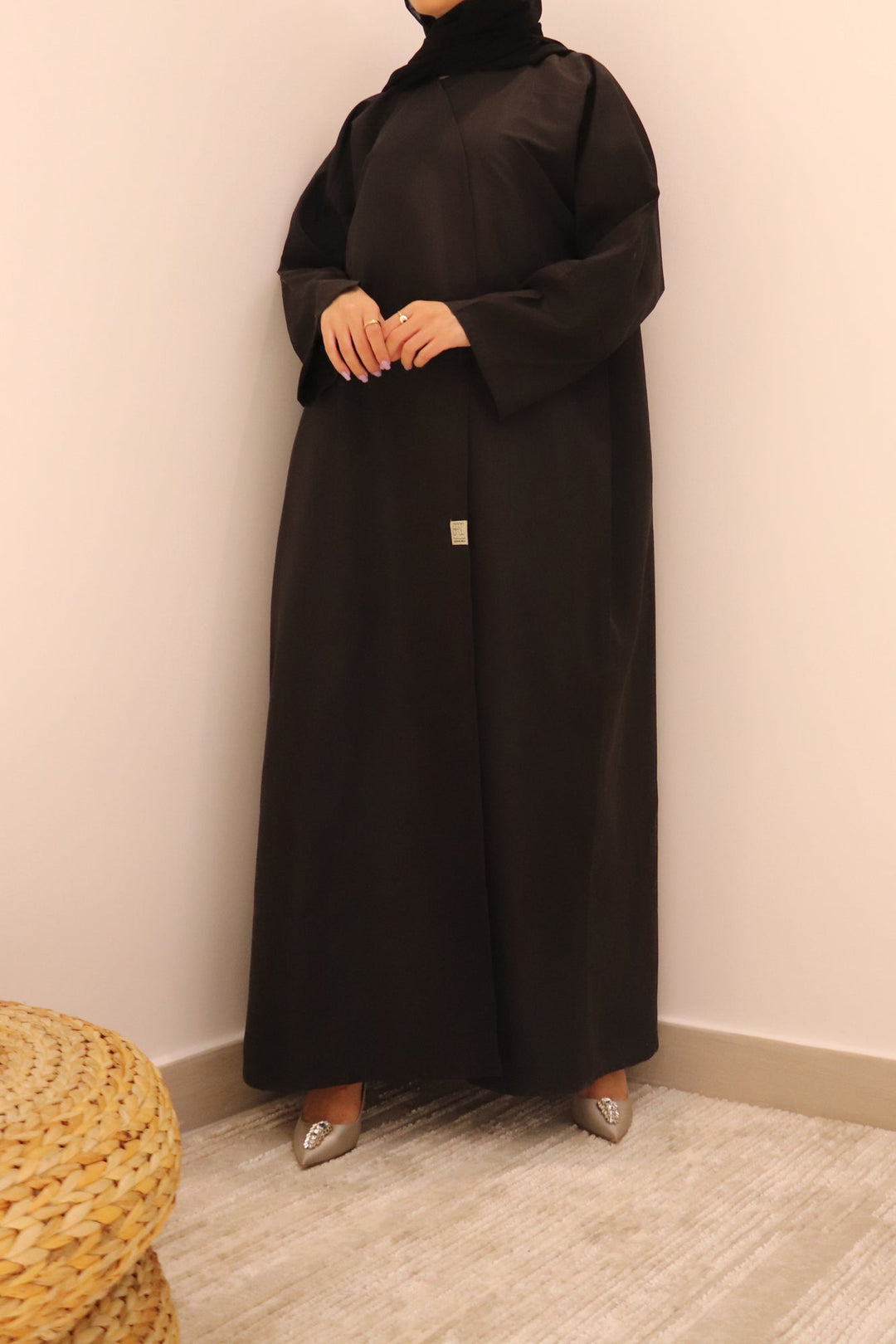 Basic 01 One Black abaya Front Look - Abaya Dubai