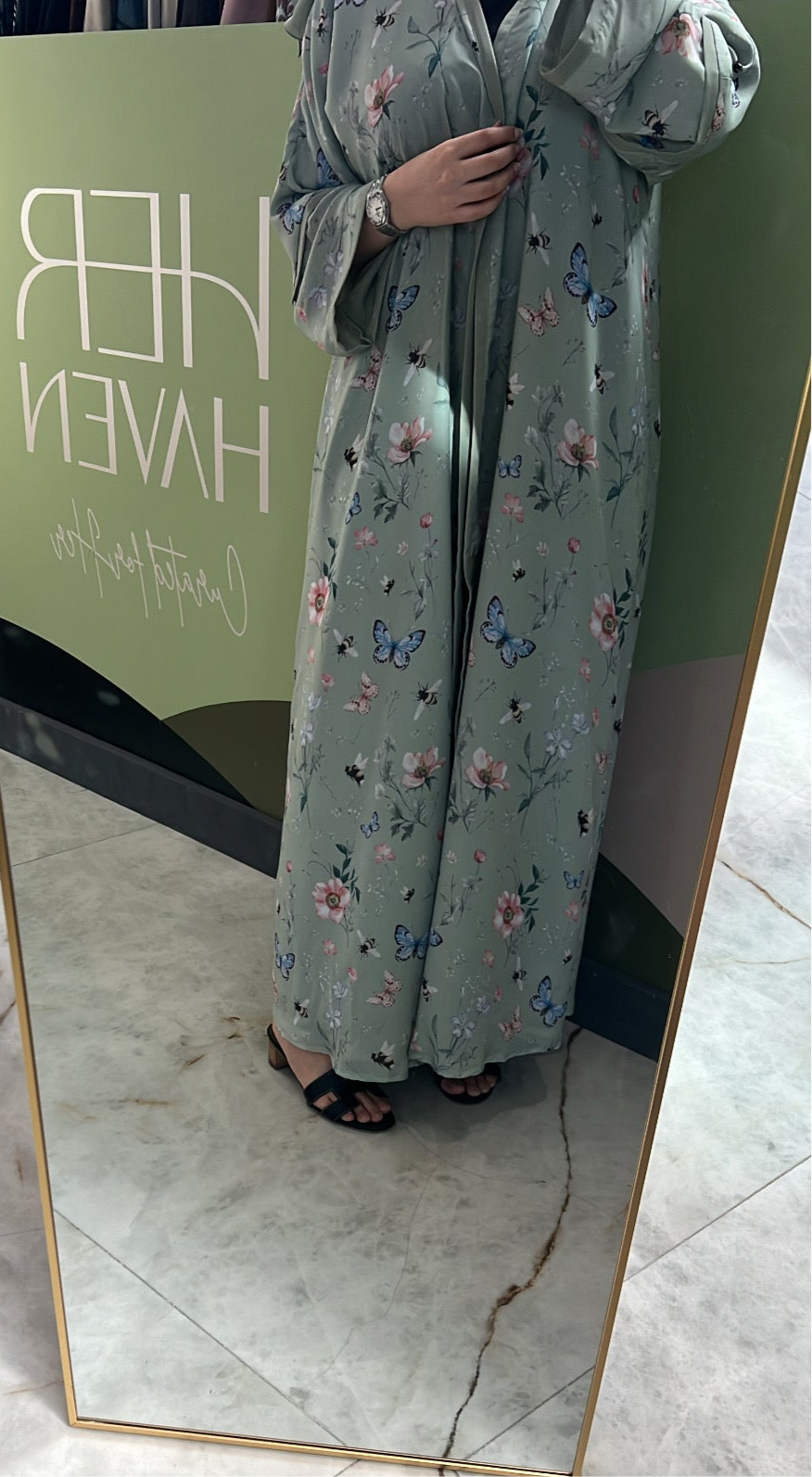 Basic Flowers Butterfly (Green Abaya)