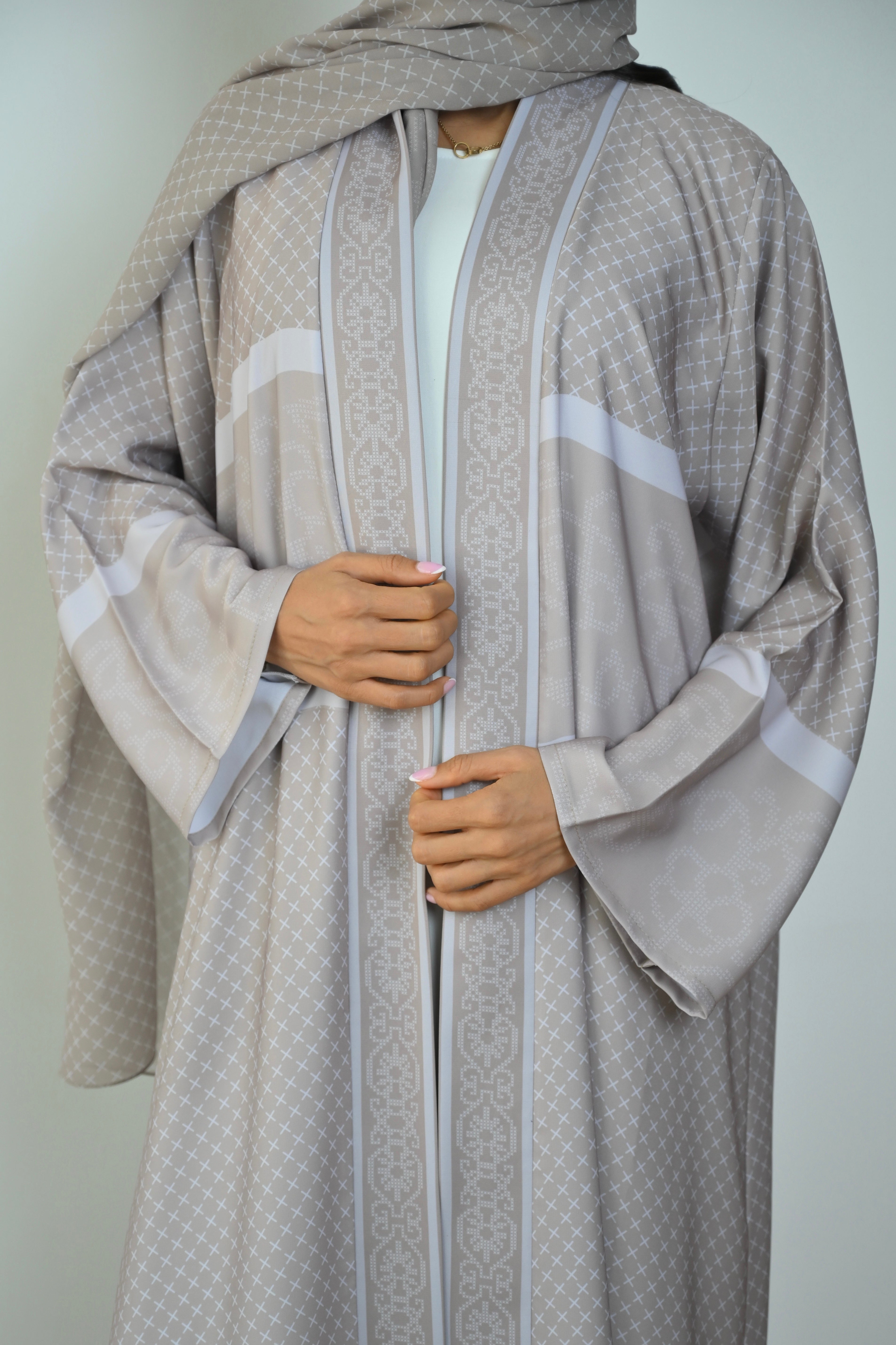 Basic Printed Pixel (Beige Abaya) - BasicAbaya