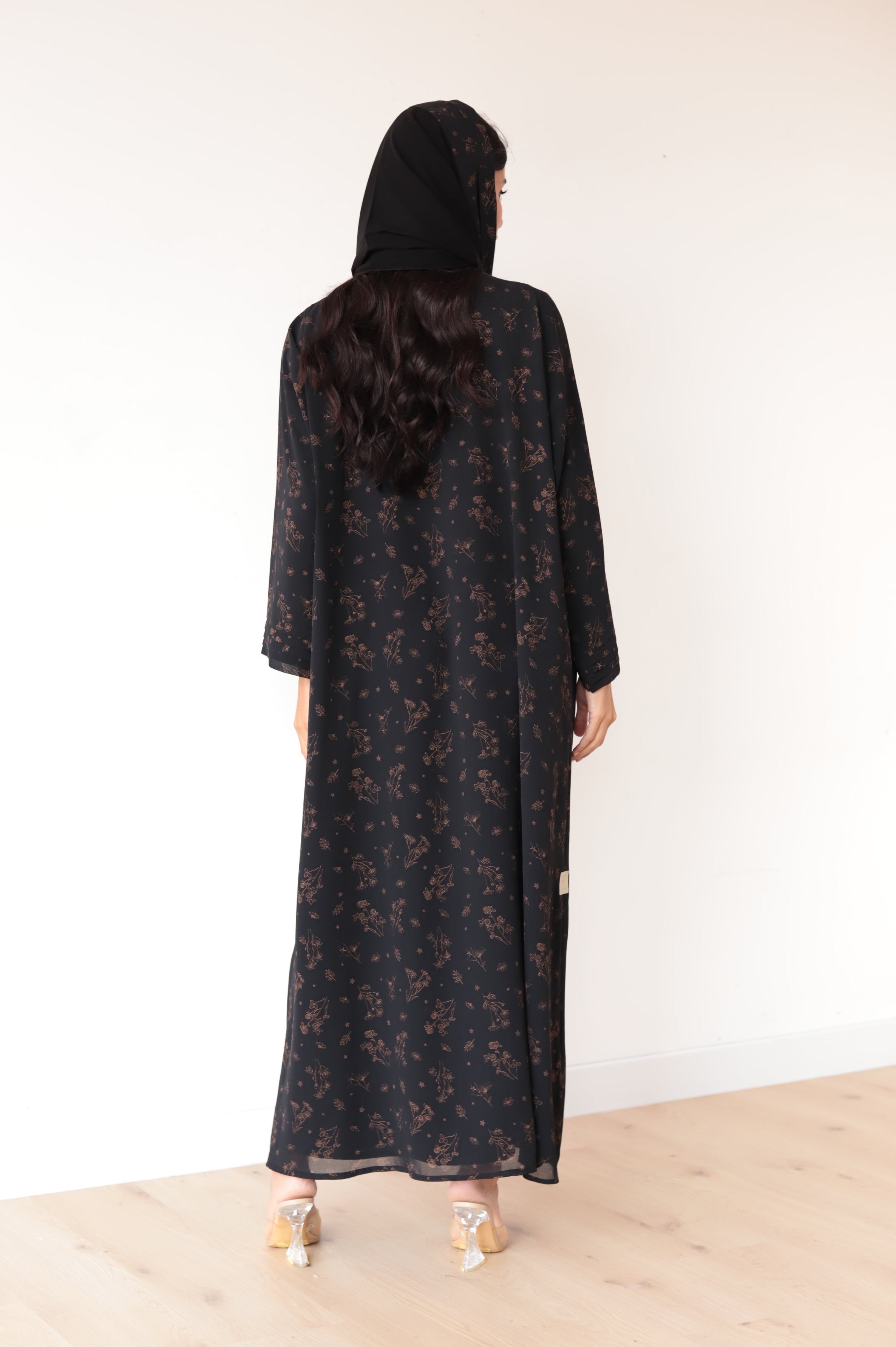Basic Floral Stars (Black & Brown Abaya)
